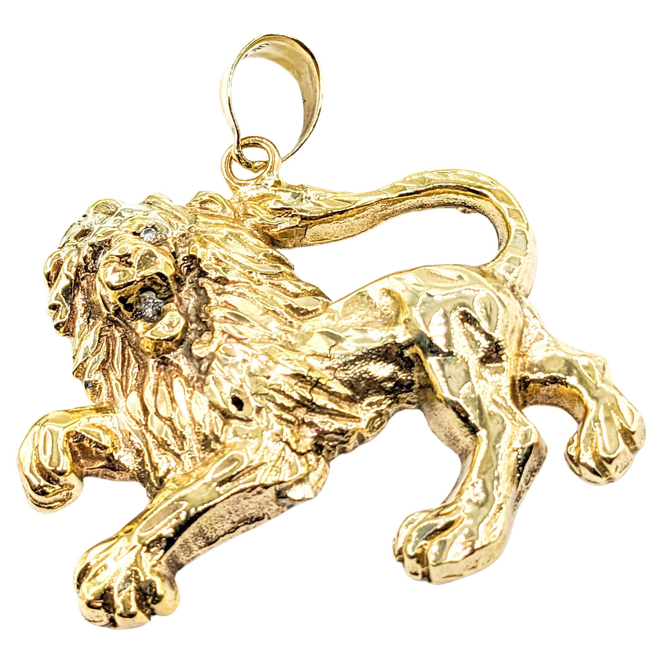 0.05ctw Diamond Lion Pendant In Yellow Gold For Sale