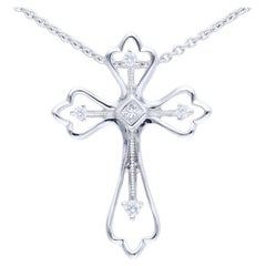 Pendentif croix en or blanc 14 carats avec diamants de 0,07 carat