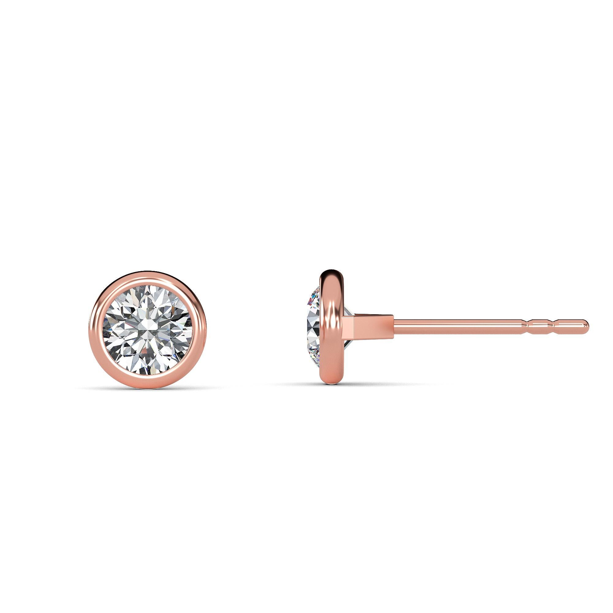 Round Cut 0.07 Carat TW Natural Diamond 14k Gold Bezel Setting Stud Earring For Sale