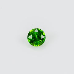 0,075 ct, Granate demantoide ruso facetado verde vivo minúsculo