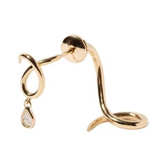 Milamore Fine Jewelry 0.08 Carat Diamond 18 Karat Gold Capricorn Earring