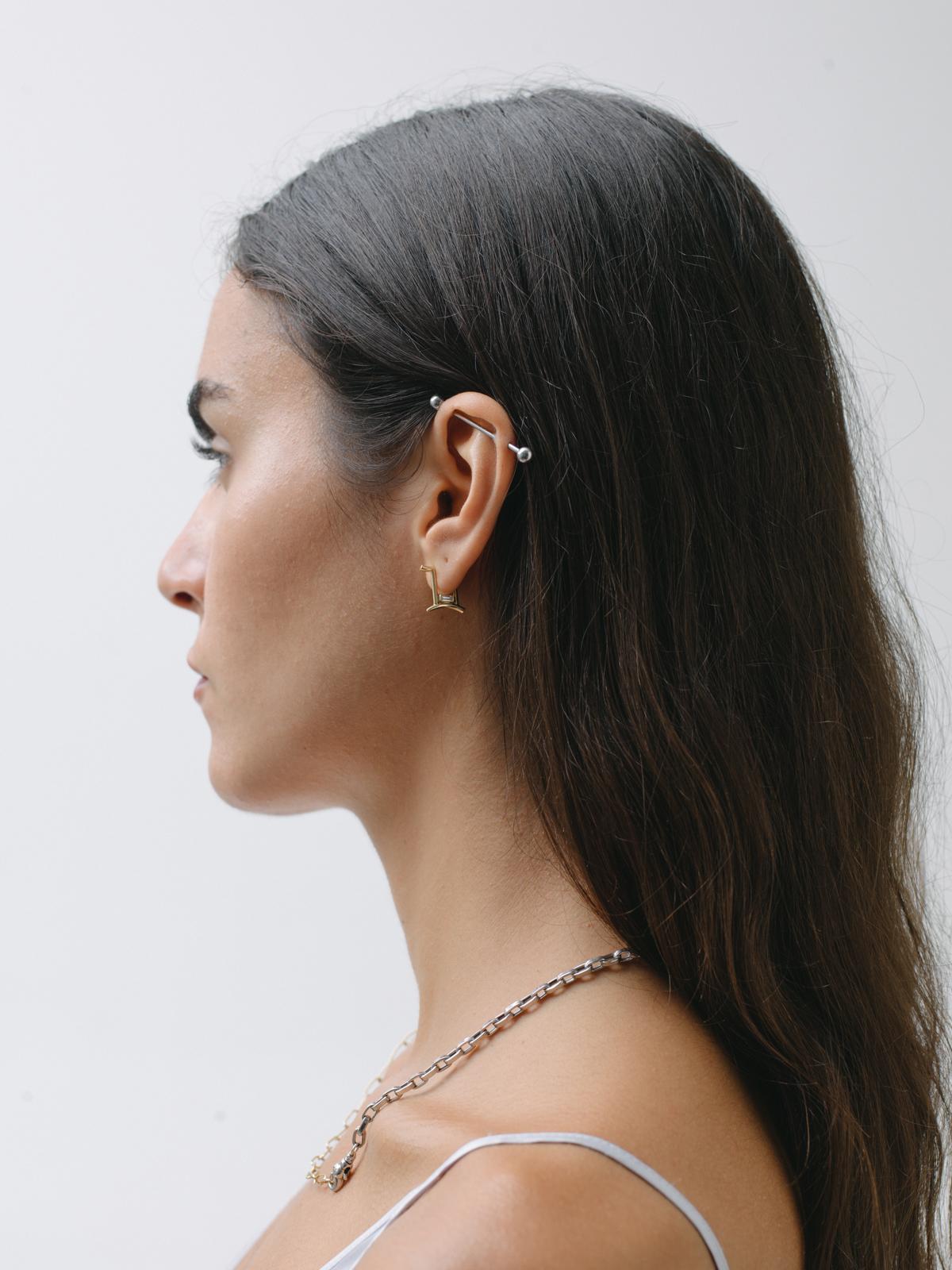 Contemporary Milamore Fine Jewelry 0.08 Carat Diamond 18 Karat Gold Gemini Earring For Sale