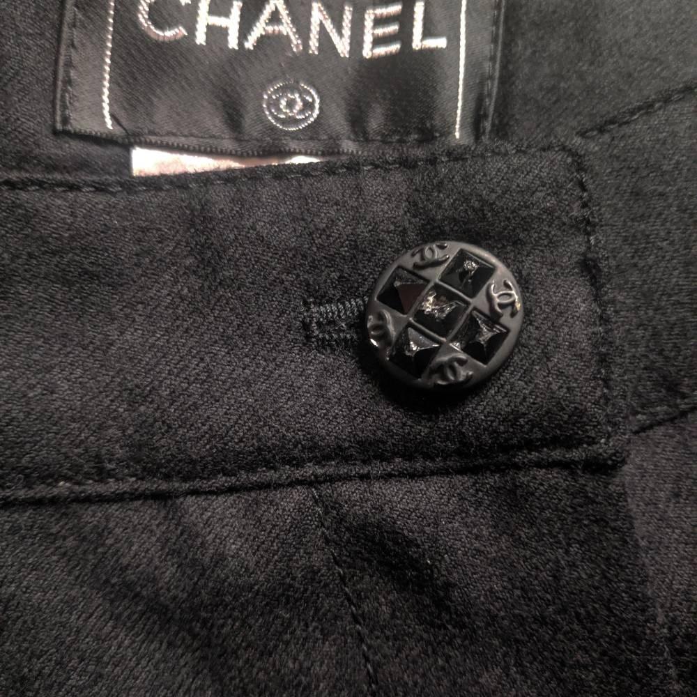 00s Chanel Vintage black wool crop trousers 2