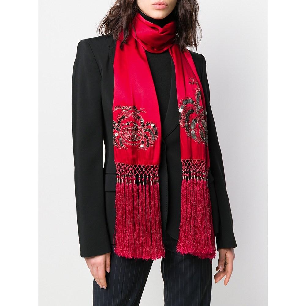 Giorgio Armani red silk scarf with embroidery, decorative applications and fringes on the hem.

Measurements
Length: 160 cm
Width: 34 cm

Product code: A6067

Composition: 100% Silk

Made in: Italy

Condition: Shows small flaws