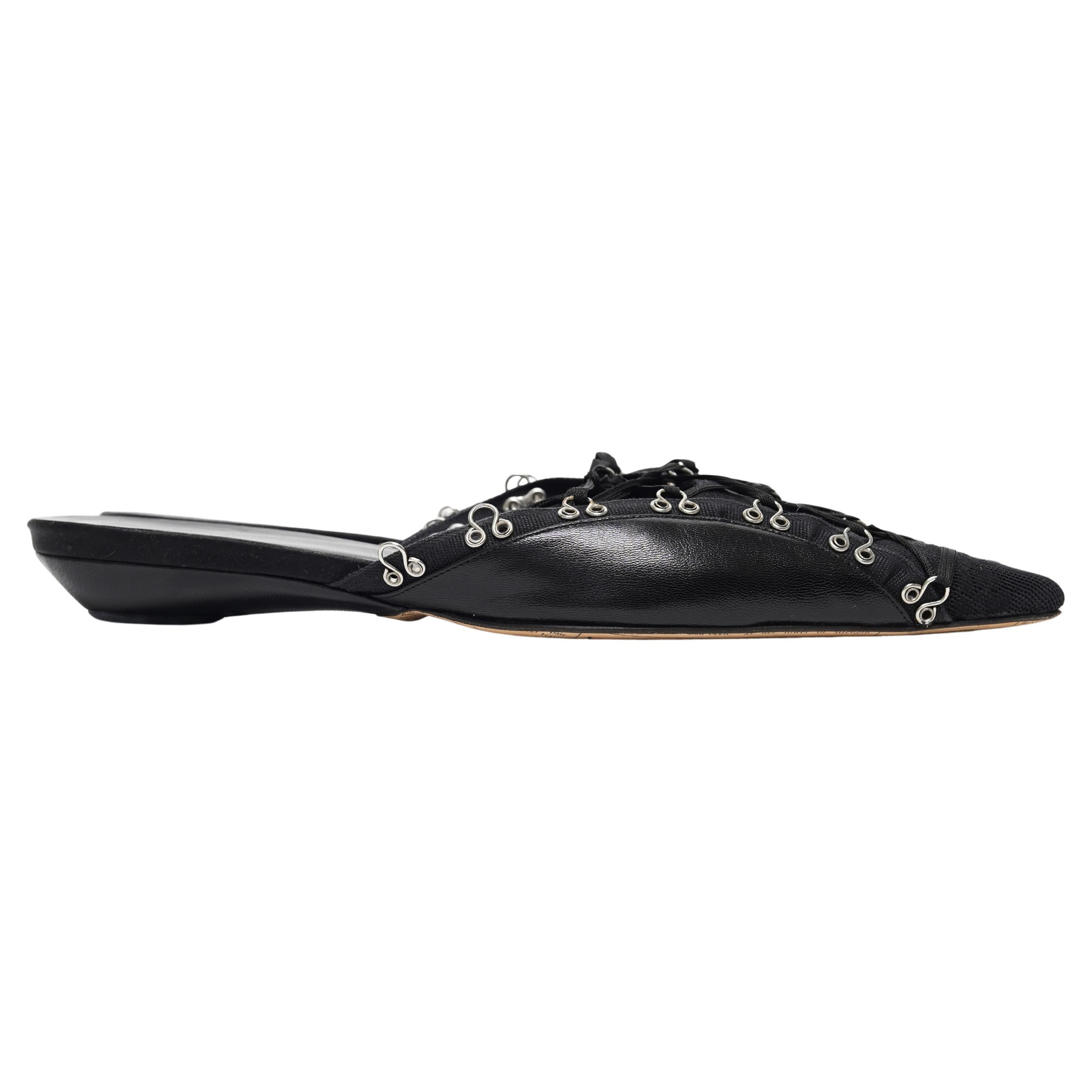 00s John Galliano Black Leather Gazette Print Lingerie Corset Mules 38 In condizioni buone in vendita a Berlin, DE