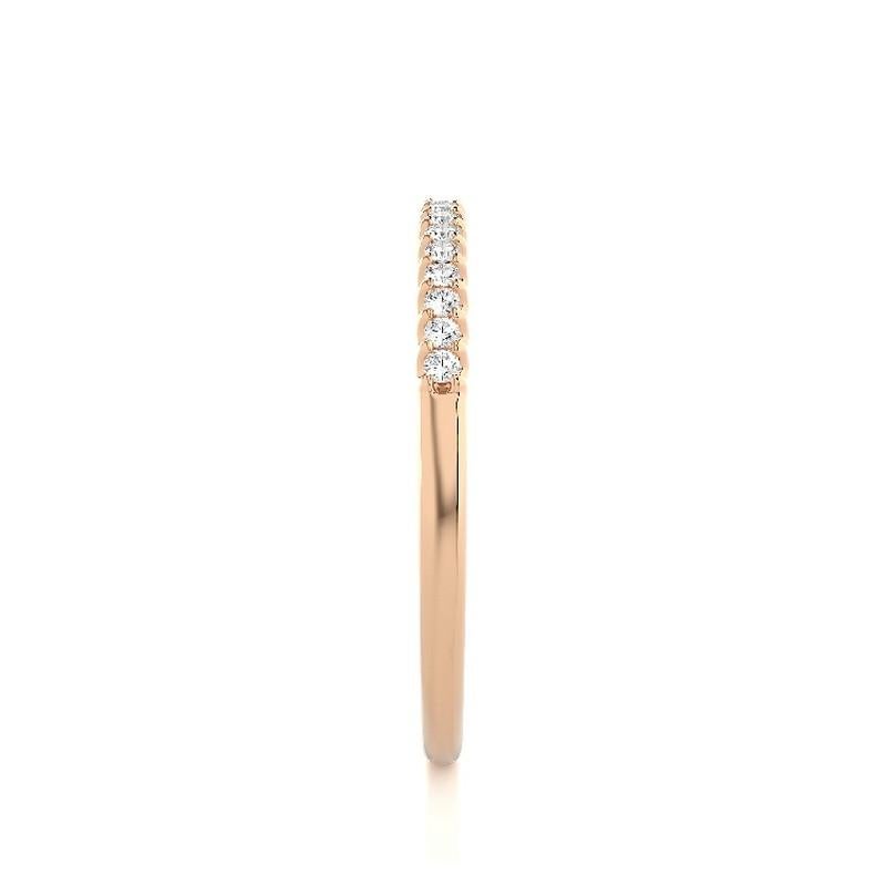 Taille ronde 0.1 Carat Diamond Wedding Band 1981 Classic Collection Ring in 14K Rose Gold en vente