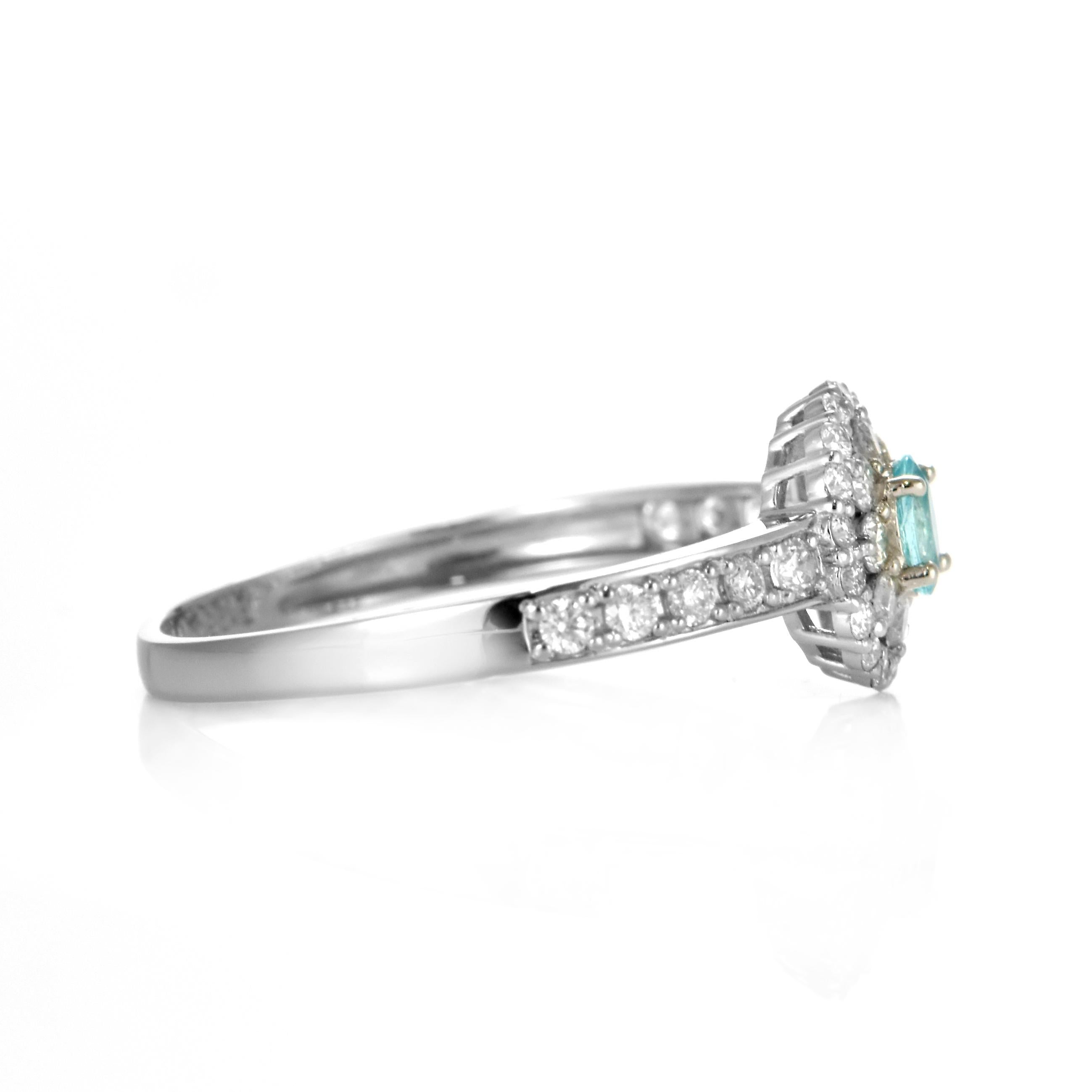 Anello con tormalina brasiliana Paraiba e diamanti da 0.10 carati con incastonatura in platino in vendita 6