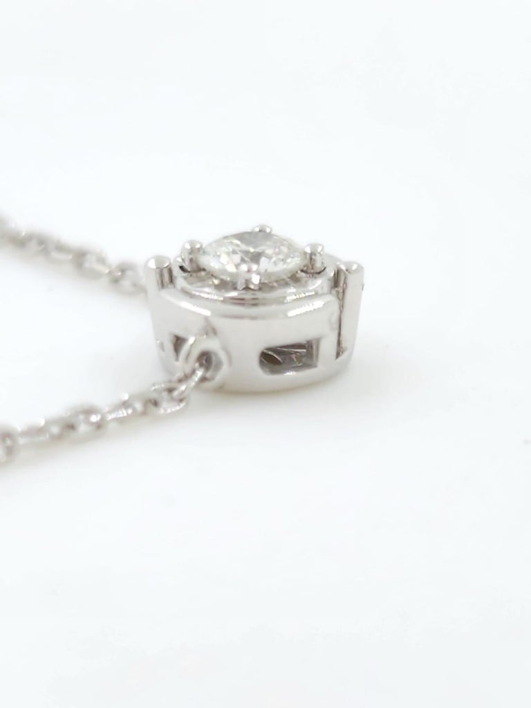 0.10 Carat Diamond Necklace in 14 Karat White Gold For Sale at 1stDibs