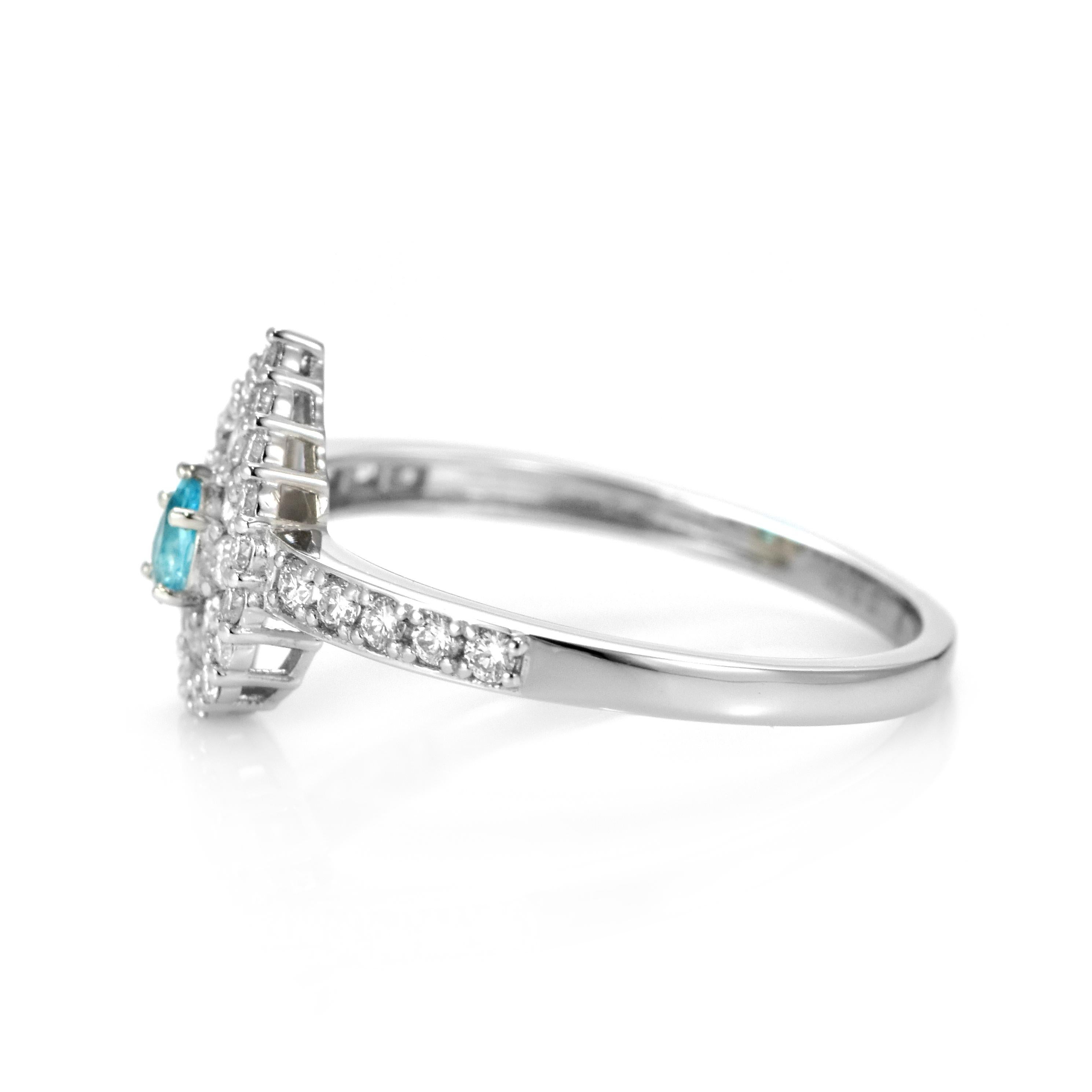 0.10 Carat Natural Brazilian Paraiba Tourmaline & Diamond Ring Made in Platinum For Sale 4