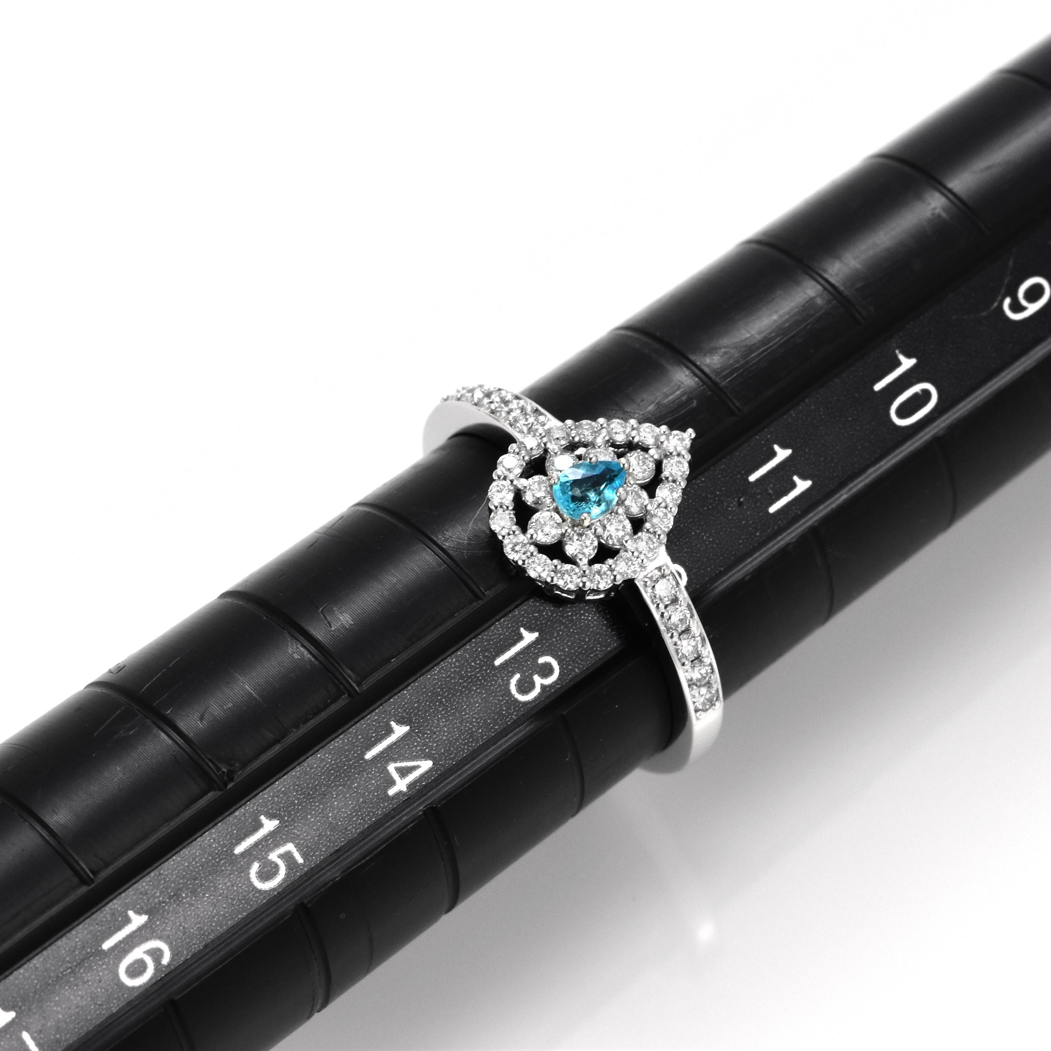 0.10 Carat Natural Brazilian Paraiba Tourmaline & Diamond Ring Made in Platinum For Sale 3
