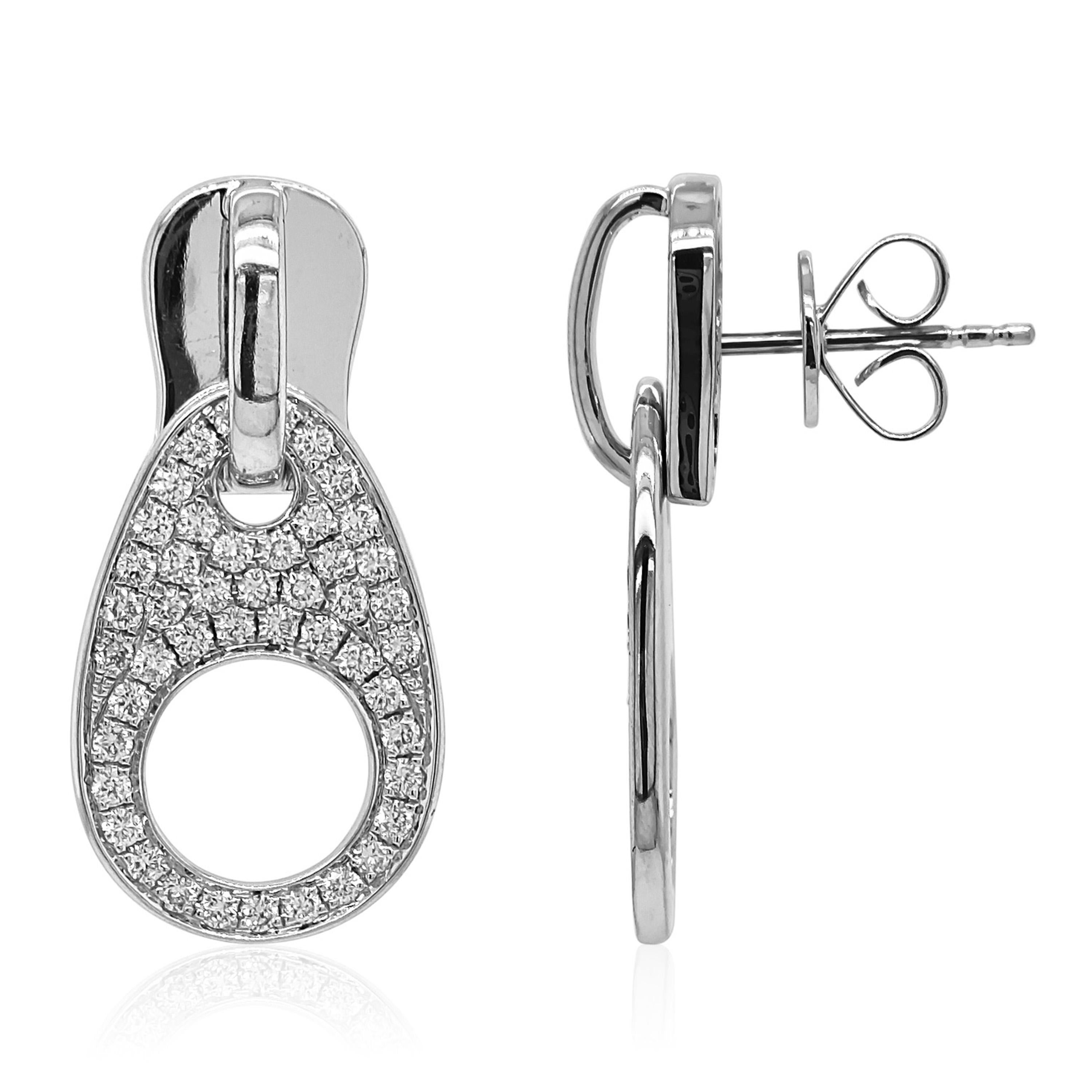 Orecchini in oro bianco con diamante bianco da 0,10 carati In condizioni Nuovo in vendita a New York, NY