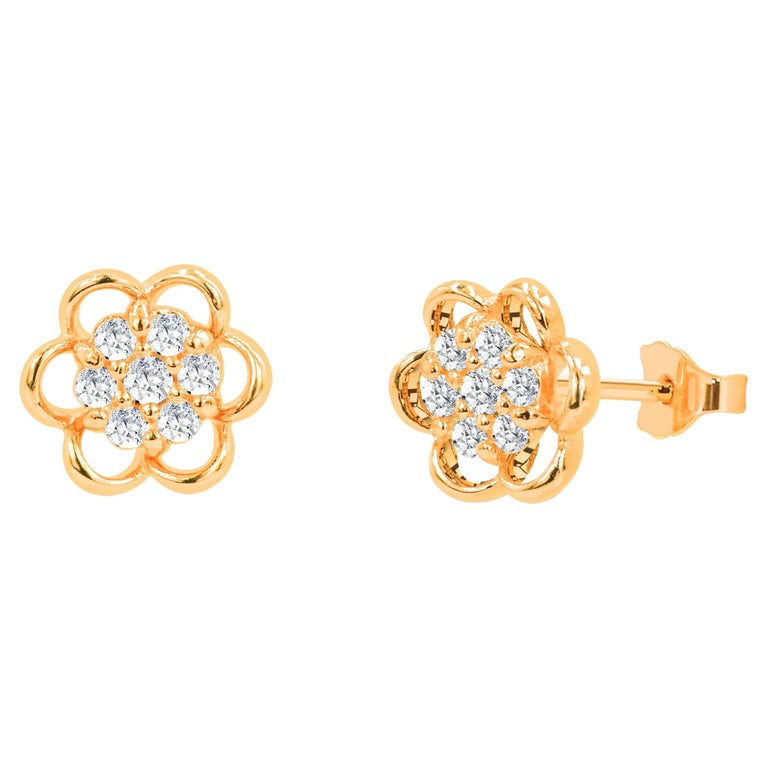 0.10ct Diamond Flower Stud Earrings in 18k Gold For Sale at 1stDibs