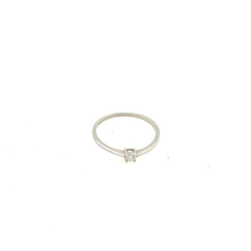 0.10ct Diamond 18ct White Dainty Fine Quality Solitaire Ring In Good Condition For Sale In London, GB