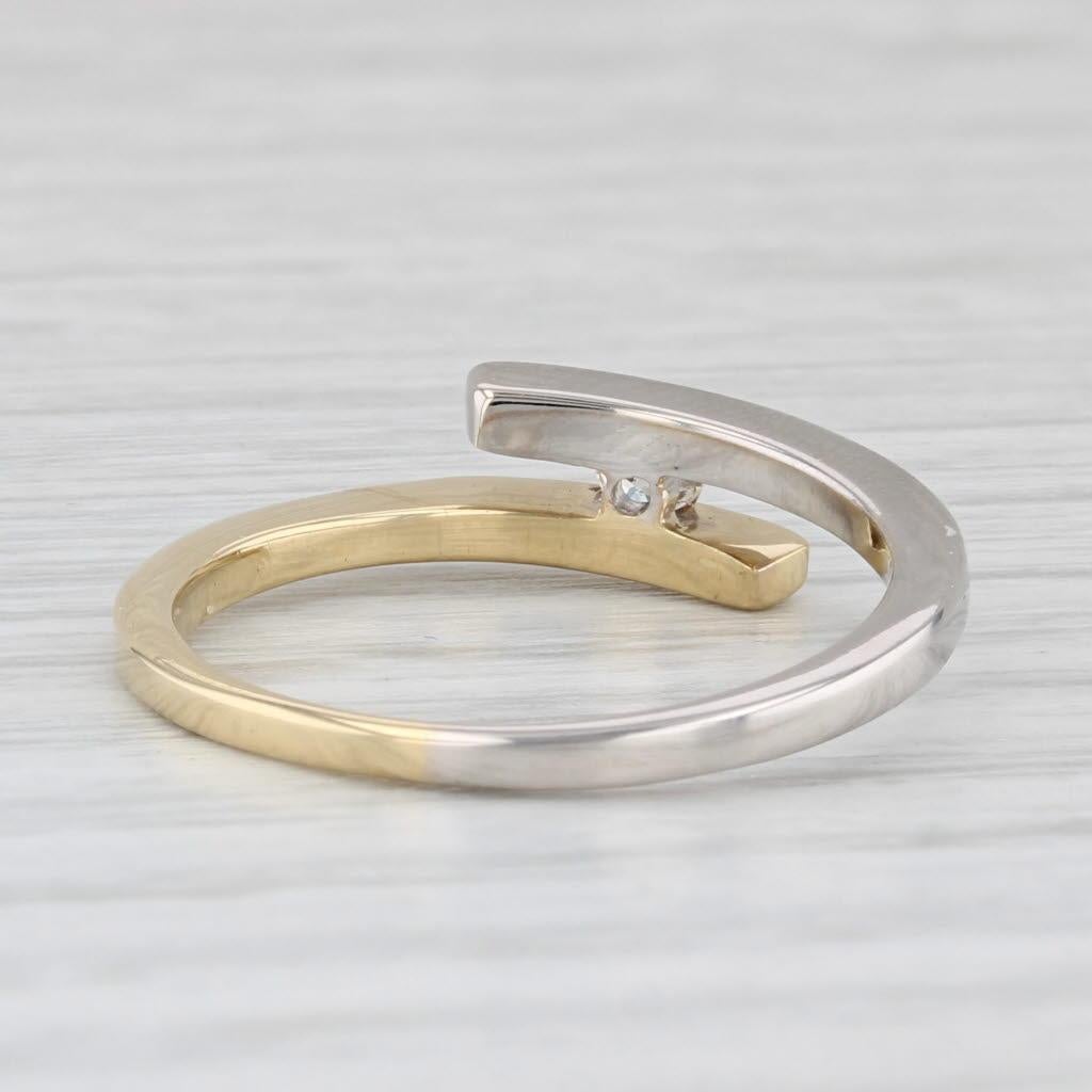 Bague bypass solitaire en or jaune et blanc 18 carats avec diamants de 0,10 carat, taille 7,75 Bon état - En vente à McLeansville, NC