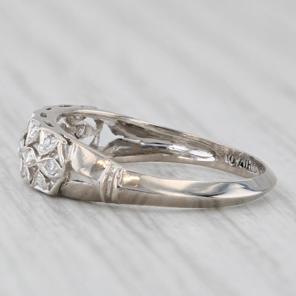Anello traforato con diamante da 0,10 ct. 900 in platino, misura 5, impilabile In condizioni buone in vendita a McLeansville, NC