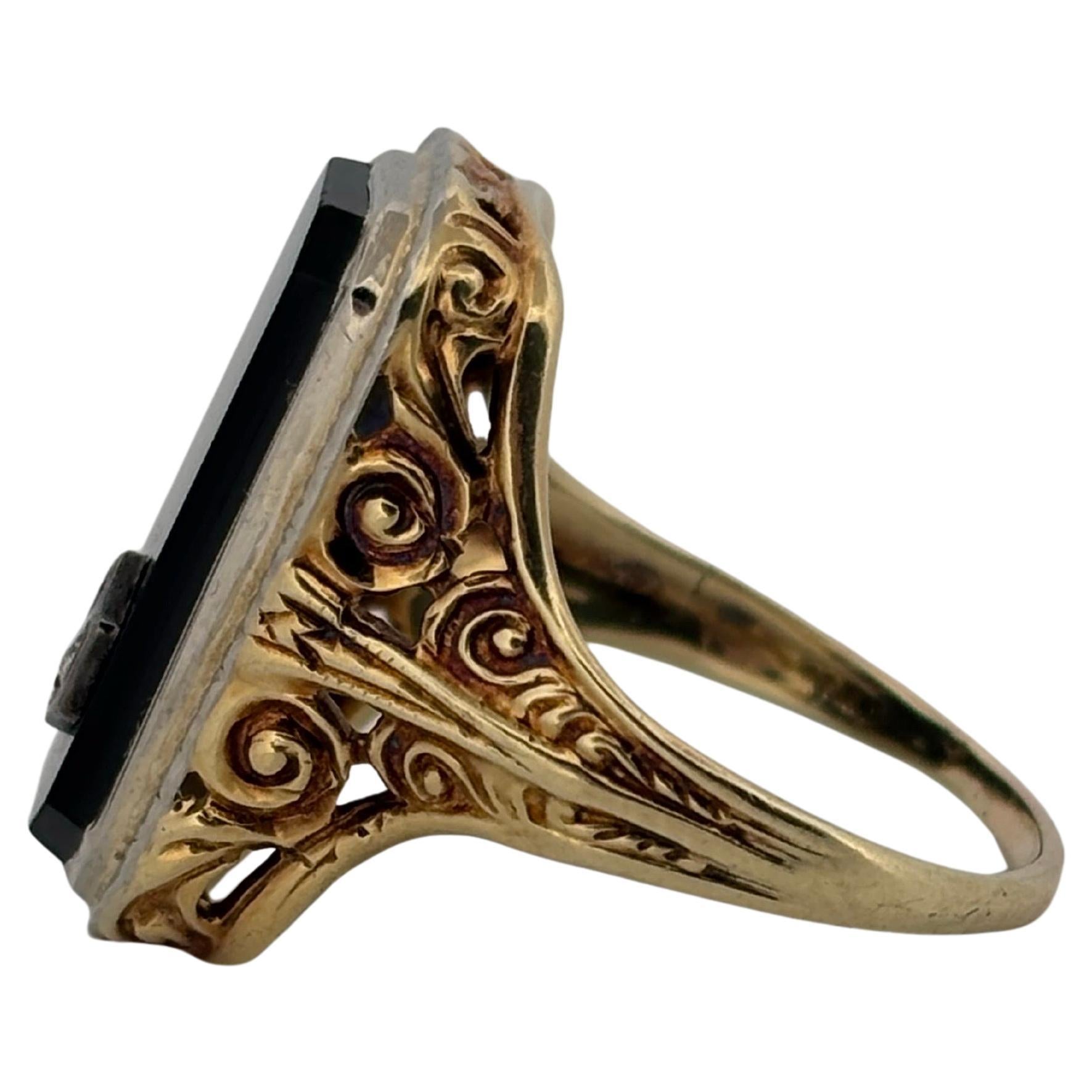 0,10ctw Rundschliff Diamant 14K Gelbgold Rechteckig Schwarz Onyx Ring (Retro) im Angebot