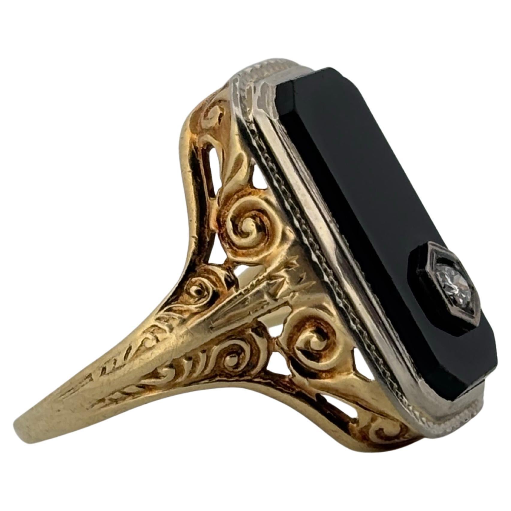 0,10ctw Rundschliff Diamant 14K Gelbgold Rechteckig Schwarz Onyx Ring im Zustand „Gut“ im Angebot in Sewickley, PA