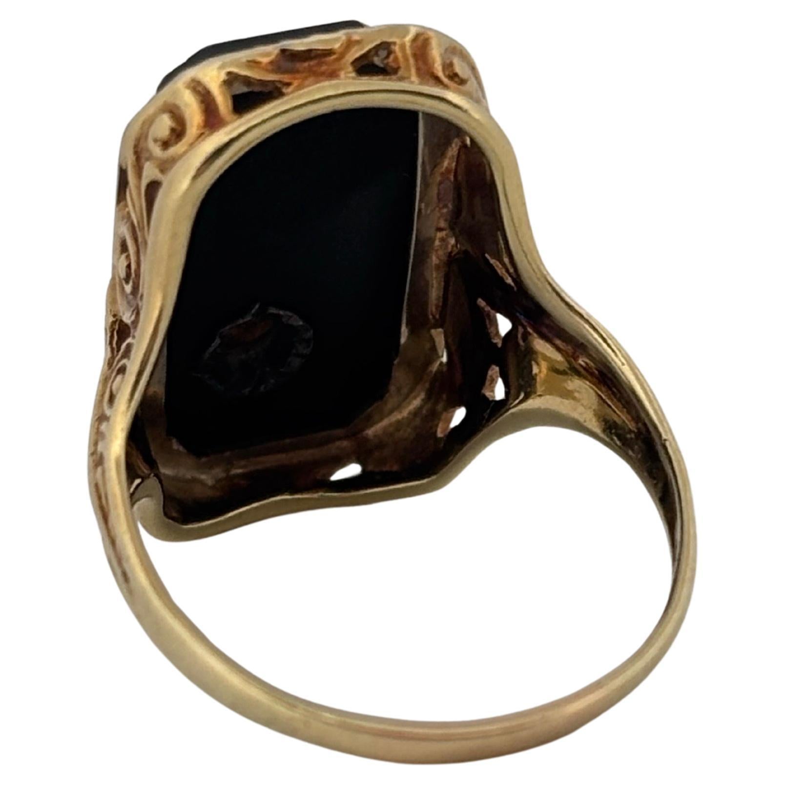 0,10ctw Rundschliff Diamant 14K Gelbgold Rechteckig Schwarz Onyx Ring im Angebot 1