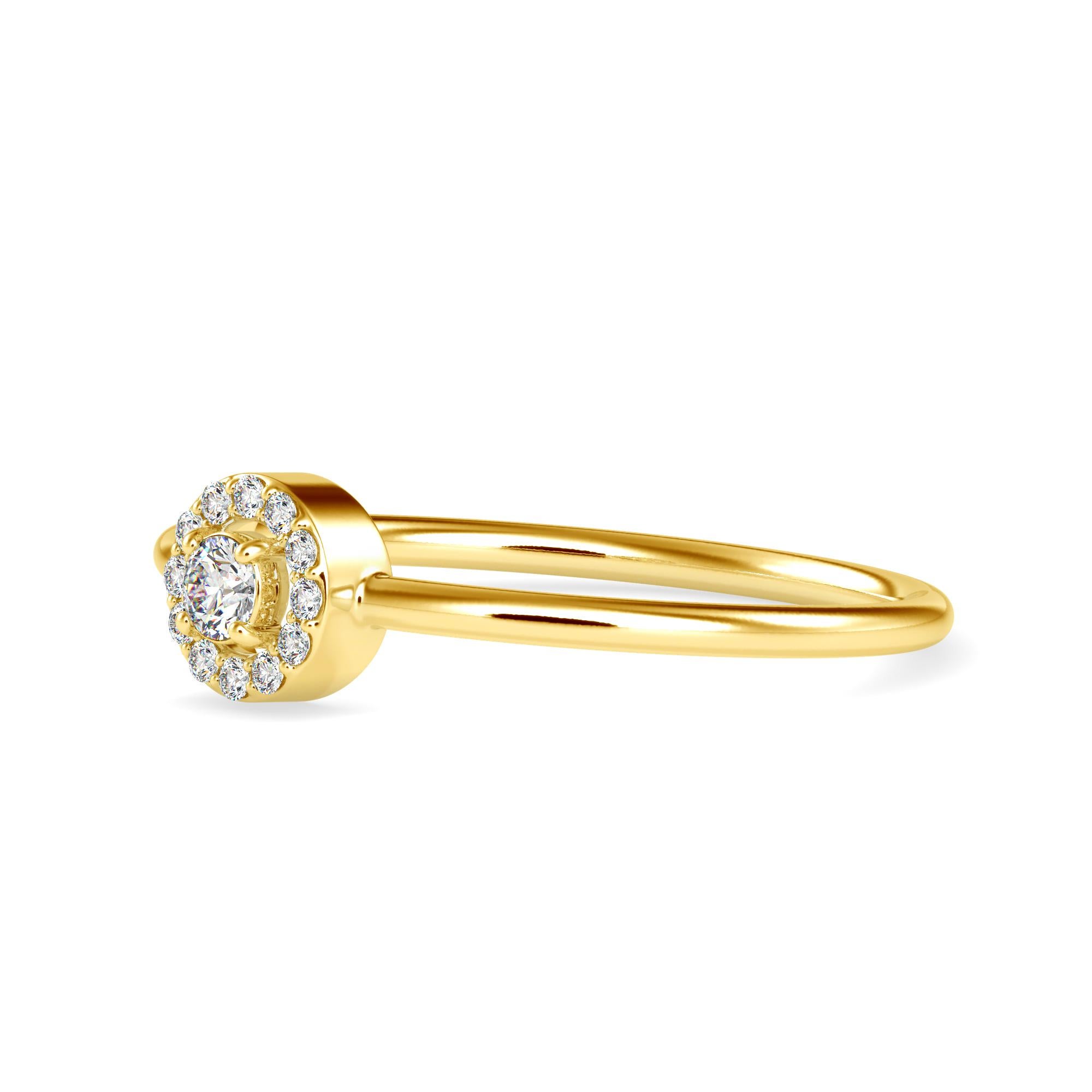 0,11 Karat Diamant 14K Gelbgold Ring
Gestempelt: 14K
Gesamtgewicht des Rings: 1.2 Gramm 
Gewicht des zentralen Diamanten: 0,06 Karat (Farbe F-G, Reinheit VS2-SI1) 2,5 Millimeter 
Gewicht der seitlichen Diamanten: 0,045 Karat (Farbe F-G, Reinheit