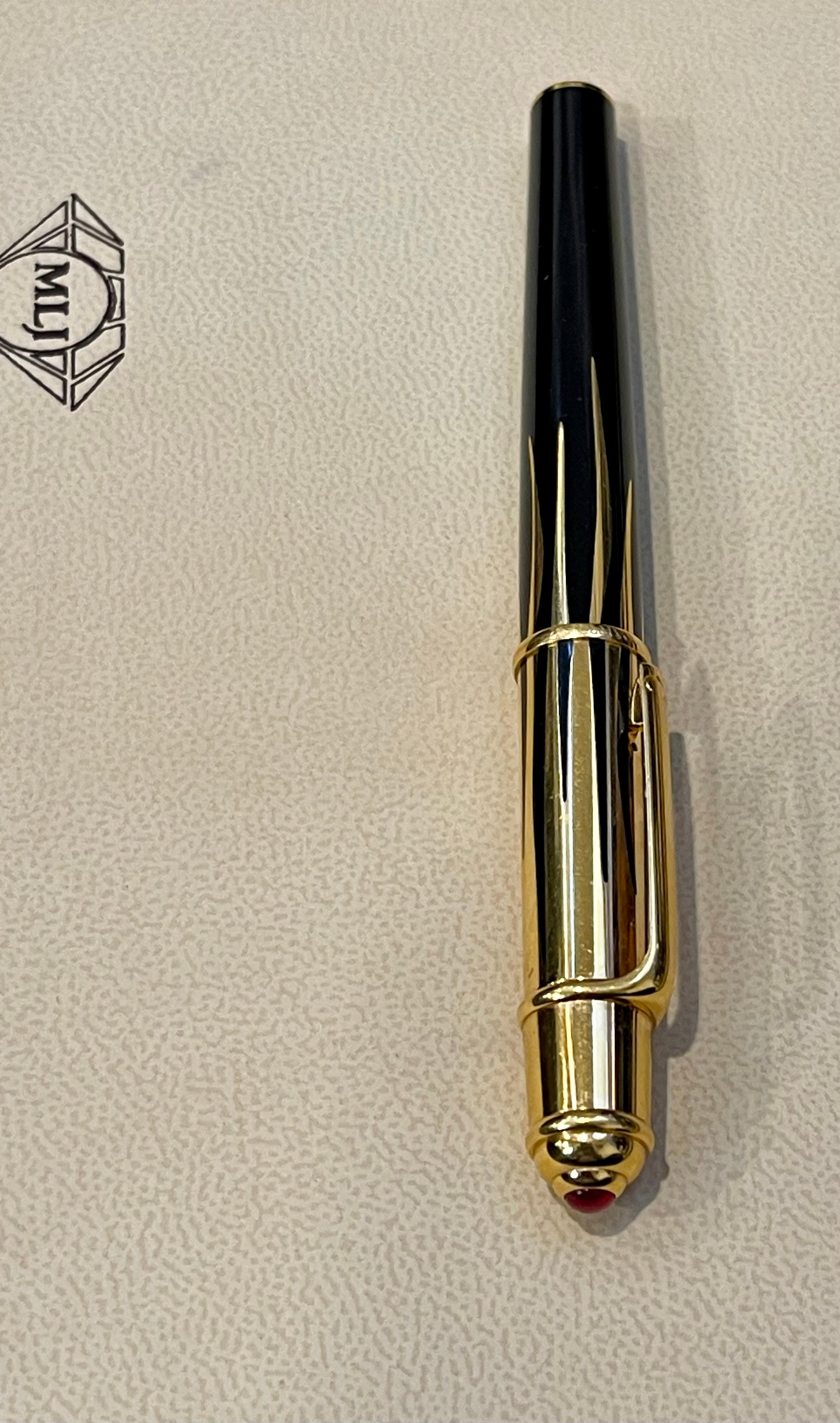 011253 RARE Cartier Mini  Diabolo Flames Fountain Pen M, Black & Gold 2