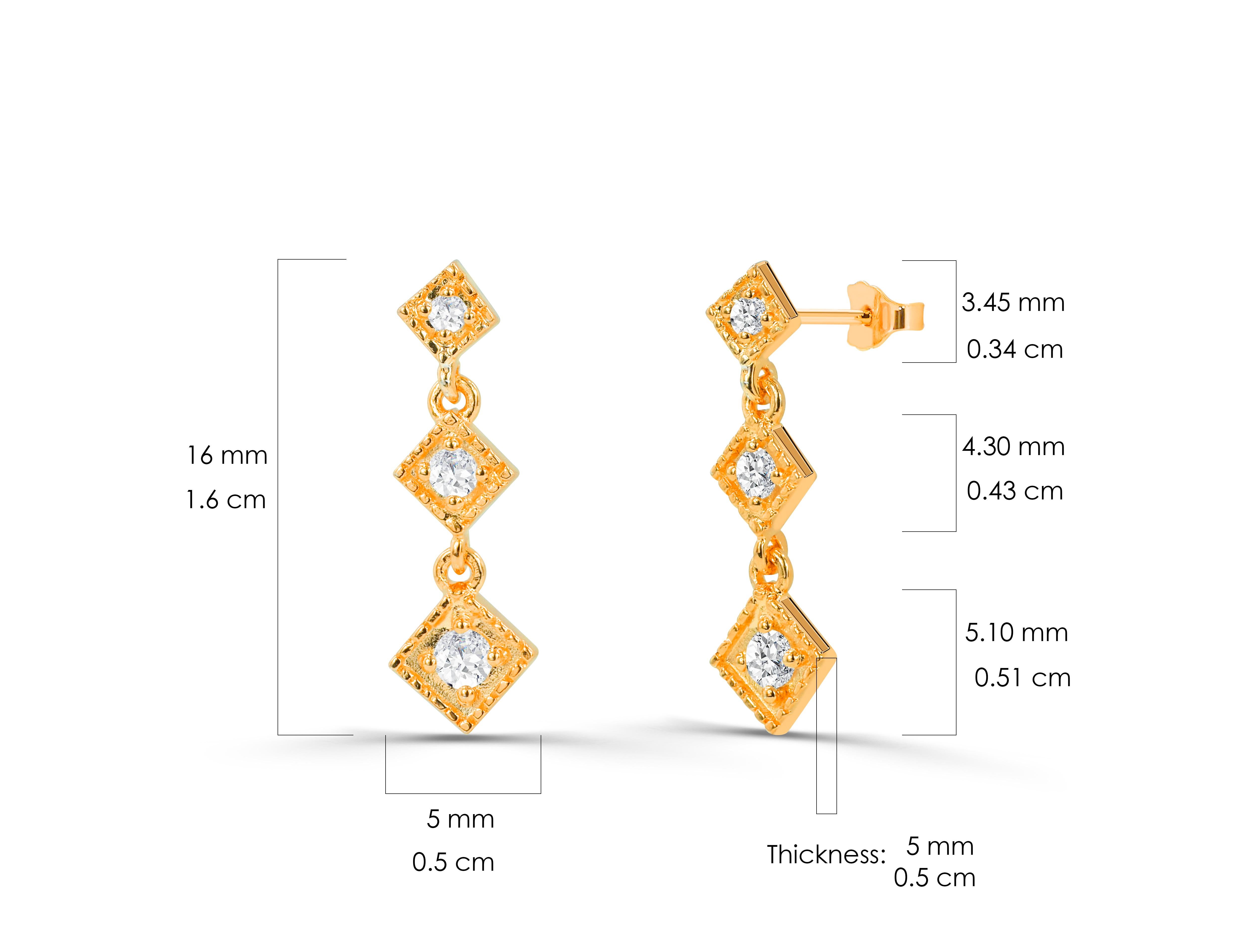 Boucles d'oreilles 3 diamants 0,11ct en or 14k en vente 2