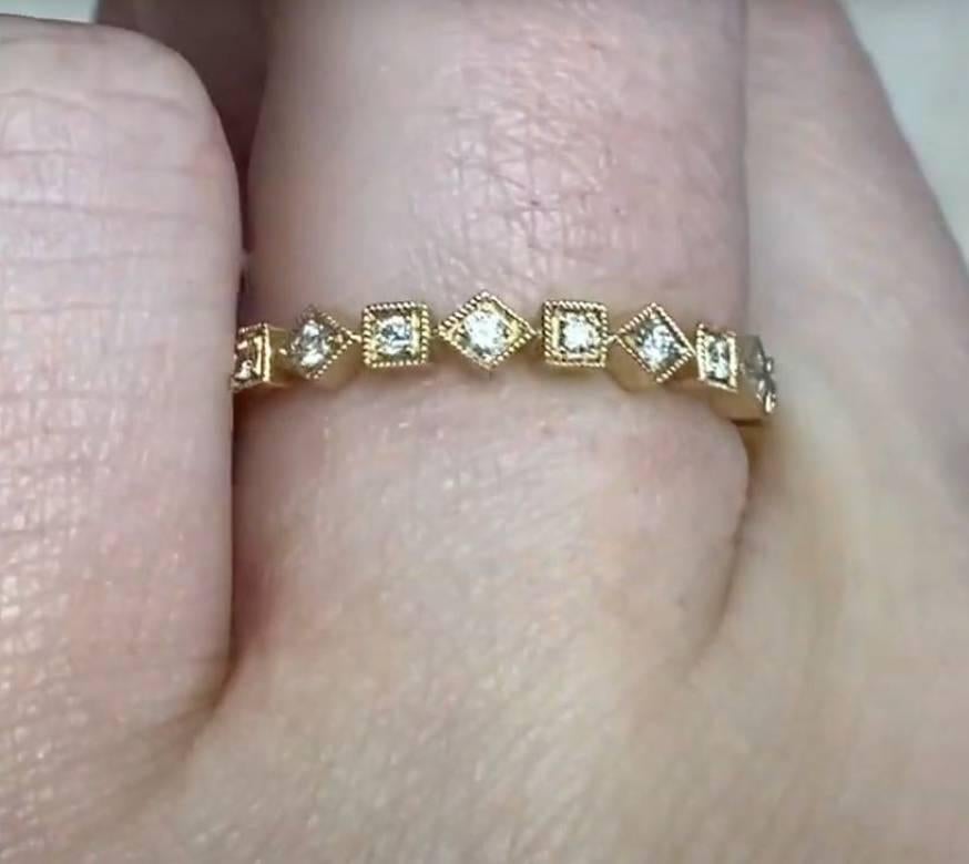 0.11ct Round Brilliant Cut Diamond Band Ring, 18k Yellow Gold In Excellent Condition For Sale In New York, NY