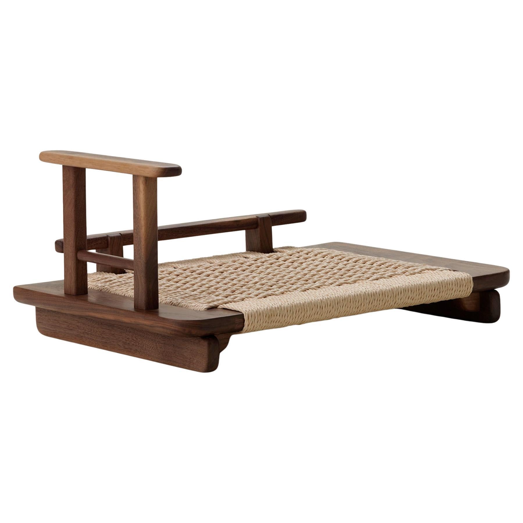 011_mei_seat -- hand-crafted low seat with arm for cats and human en venta