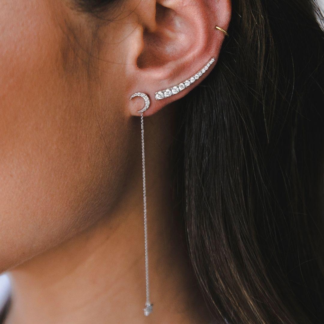  0.10 Carat Diamond Long Falling Star Earring in 14 Karat Gold - Shlomit Rogel In New Condition For Sale In Ramatgan, IL