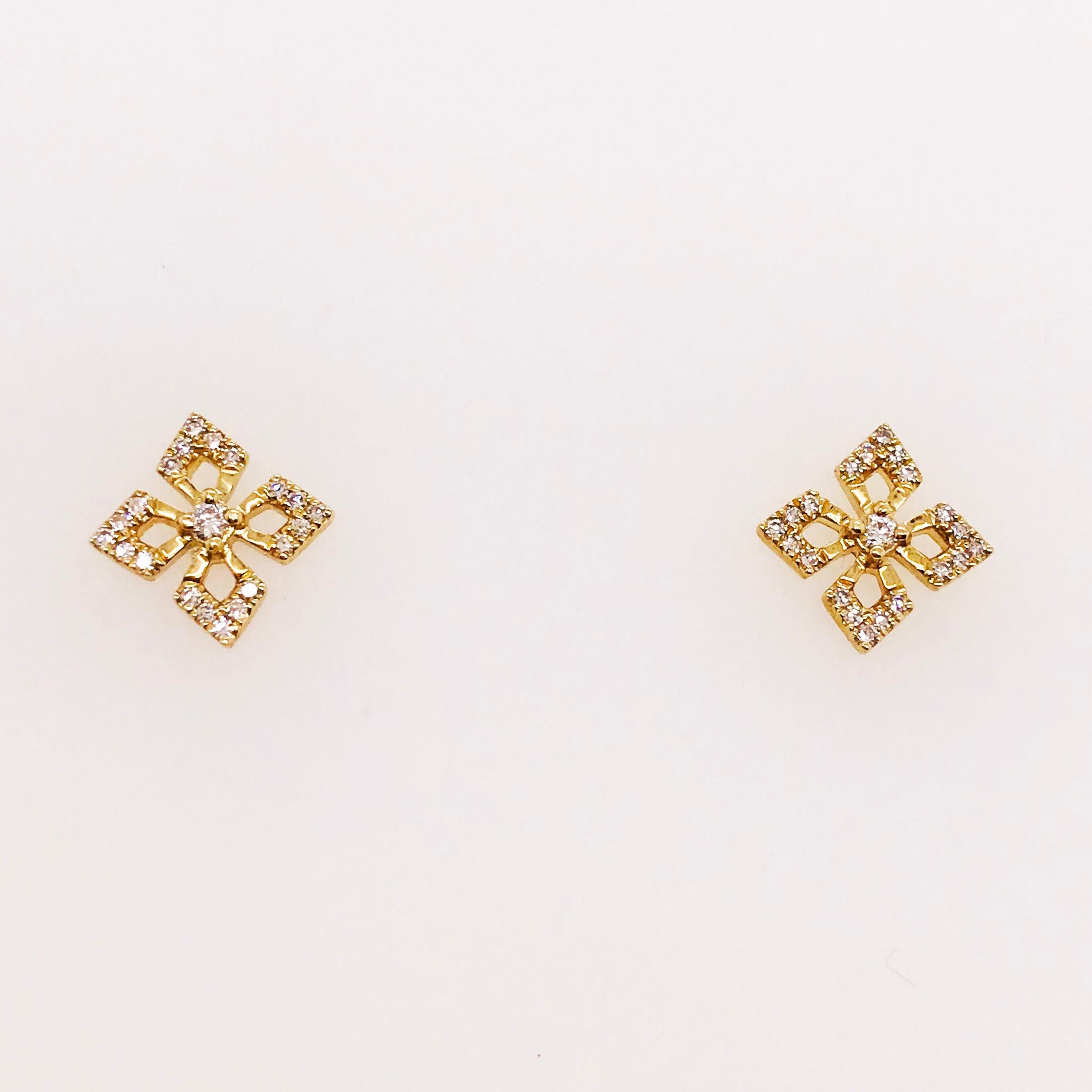 0.12 Carat Diamond Petal Clover Earring Studs in 14 Karat Yellow Gold 1