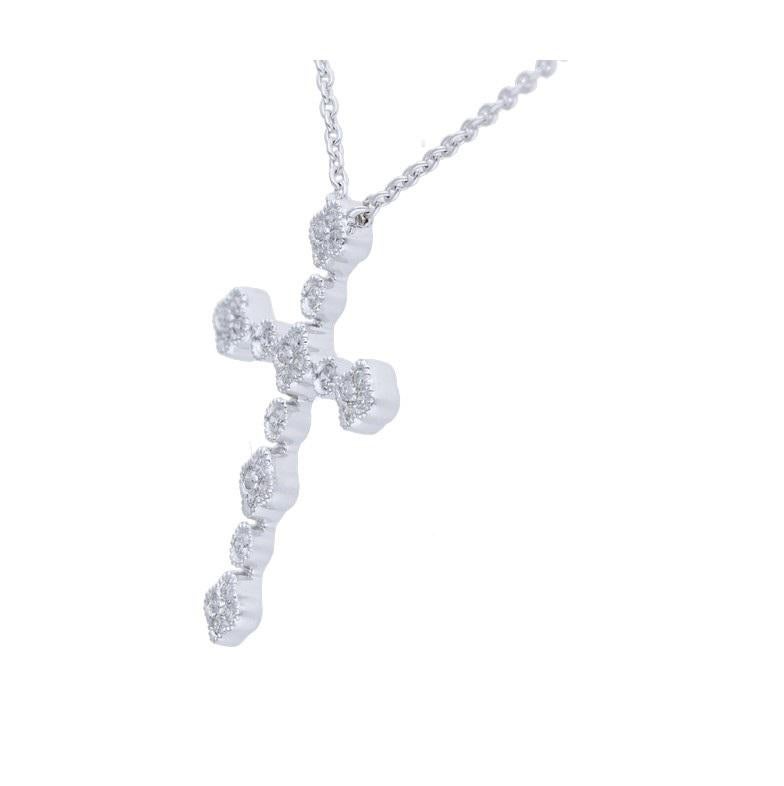 Round Cut 0.12 Carat Diamonds in 14K White Gold Cross Necklace For Sale
