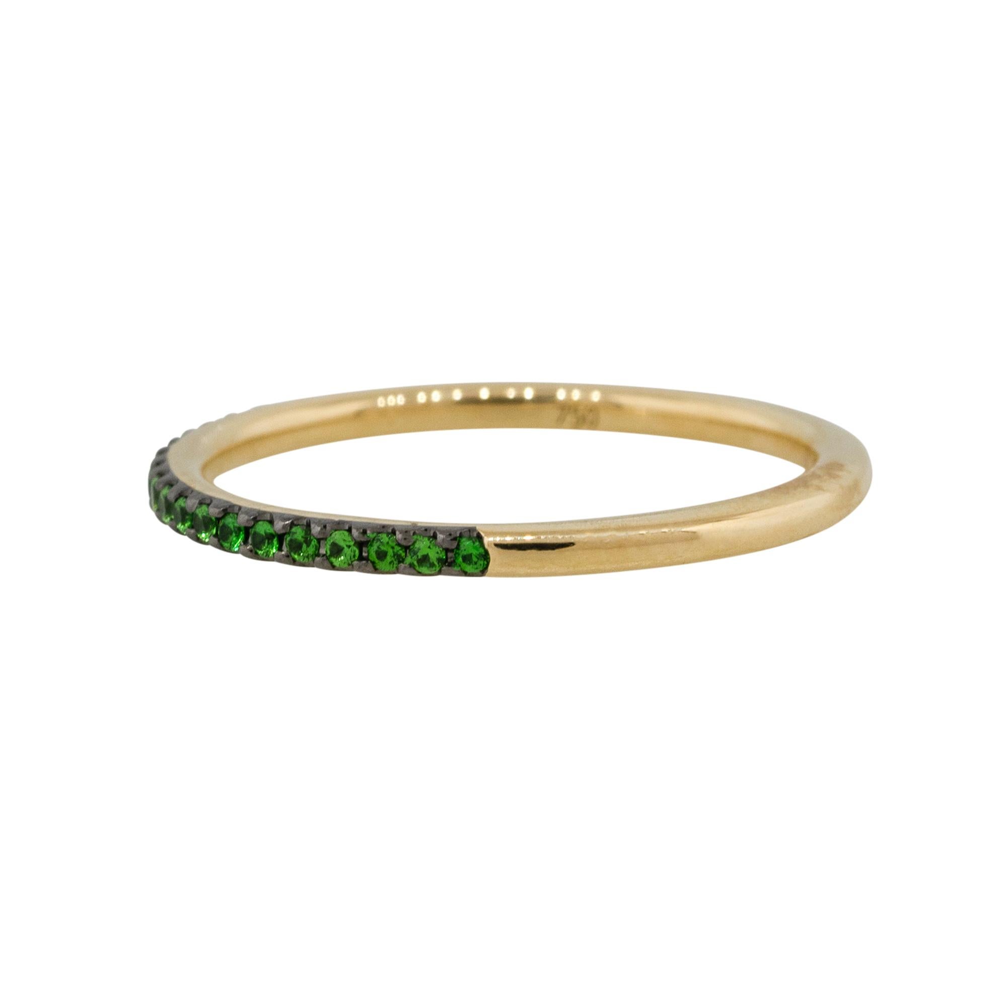 Material: 18k Yellow Gold
Gemstone details: Approximately 0.12ctw of round cut emeralds
Ring Size: 6.5 
Total Weight: 2.0g (1.3dwt) 
Measurements: 0.75
