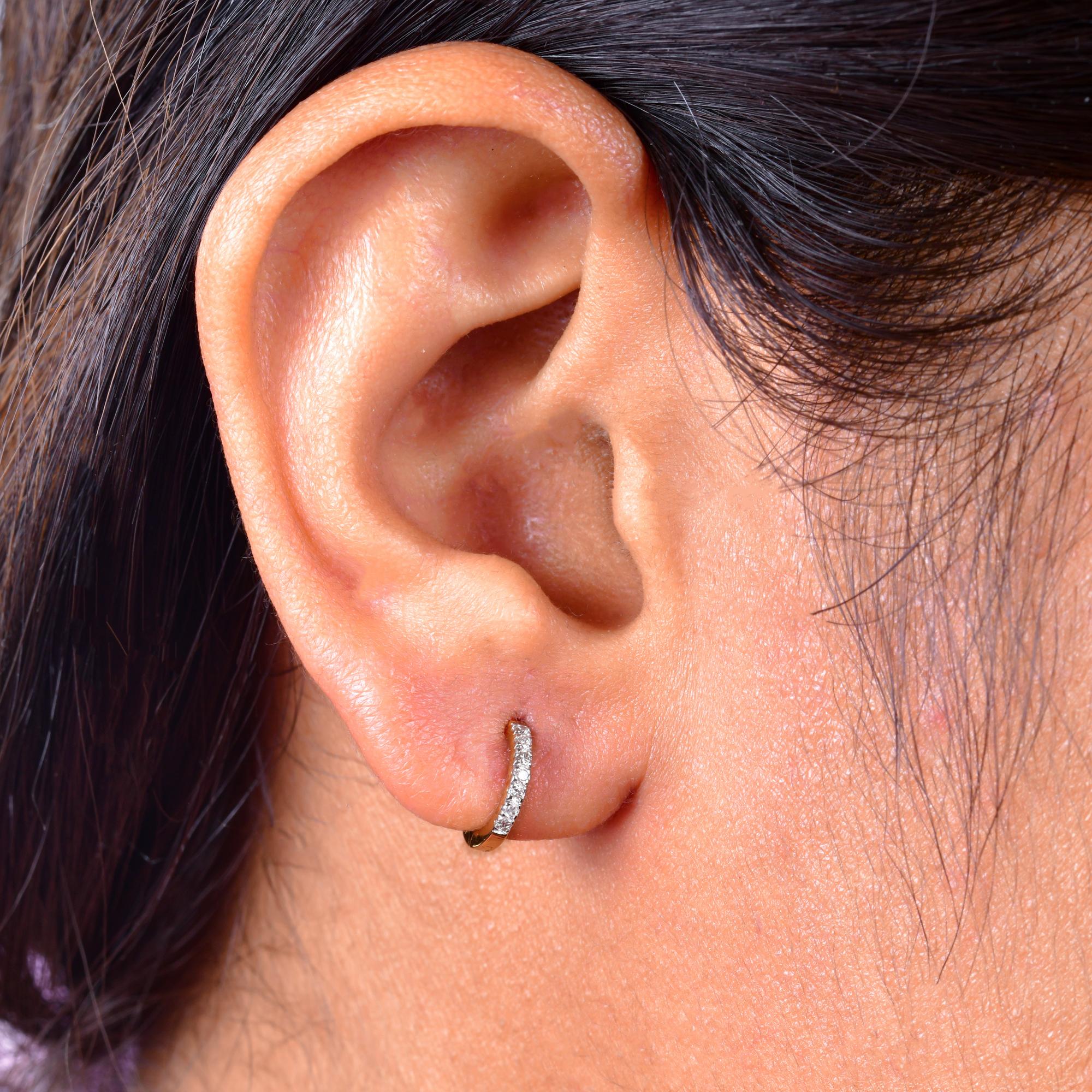 Modern 0.12 Carat SI/H Round Brilliant Cut Diamond Hoop Earrings 18 Karat Yellow Gold For Sale