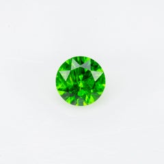 0,12 ct, Granate demantoide ruso facetado verde vivo diminuto