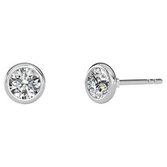 Boucle d'oreille en or 14k sertie d'un chaton et d'un diamant naturel de 0,12 CT TW