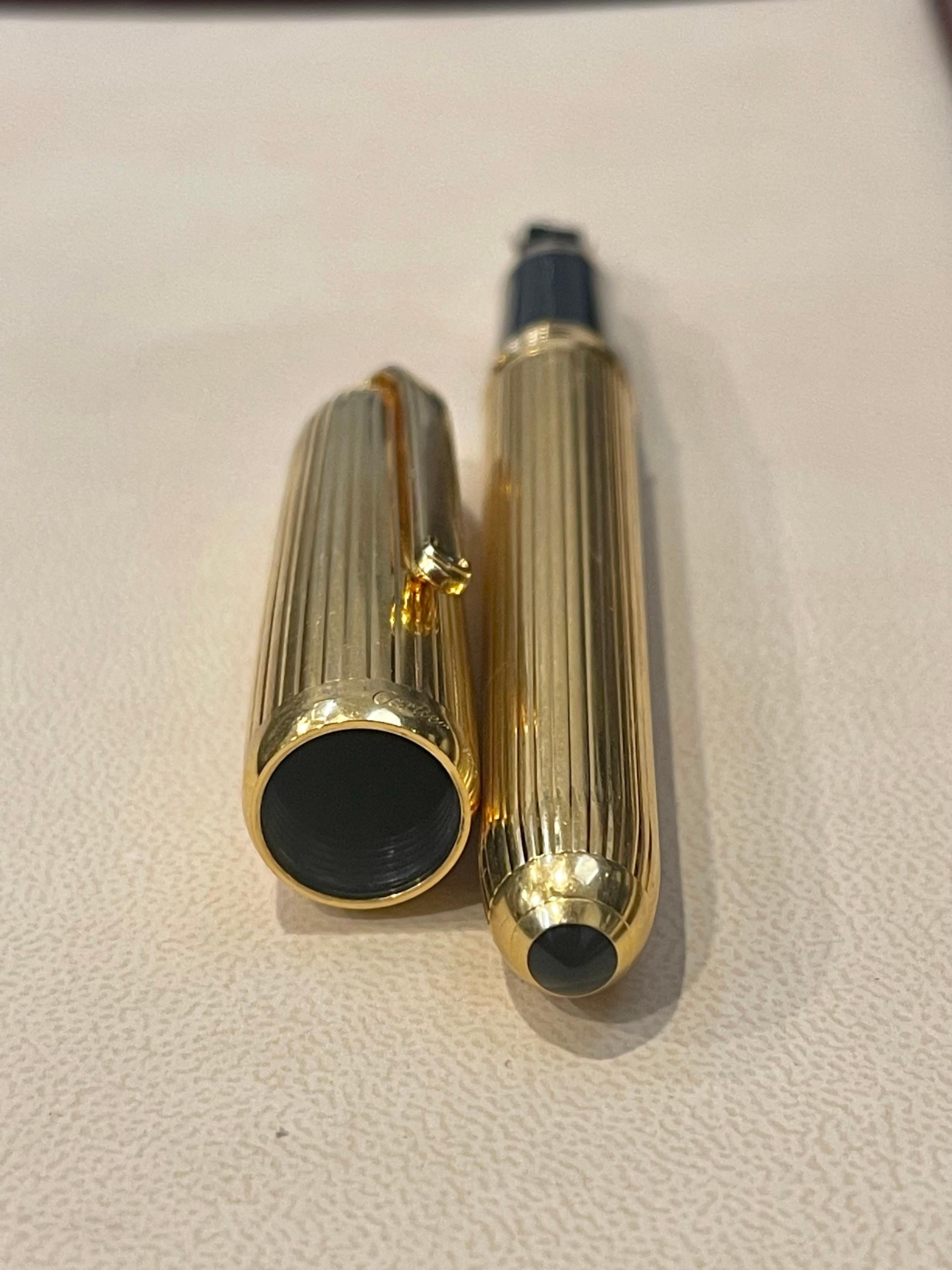 012360 Cartier 'Louis Cartier' Fountain Pen in Gold Plate with Cover, 56.4 Gm. In Excellent Condition In New York, NY