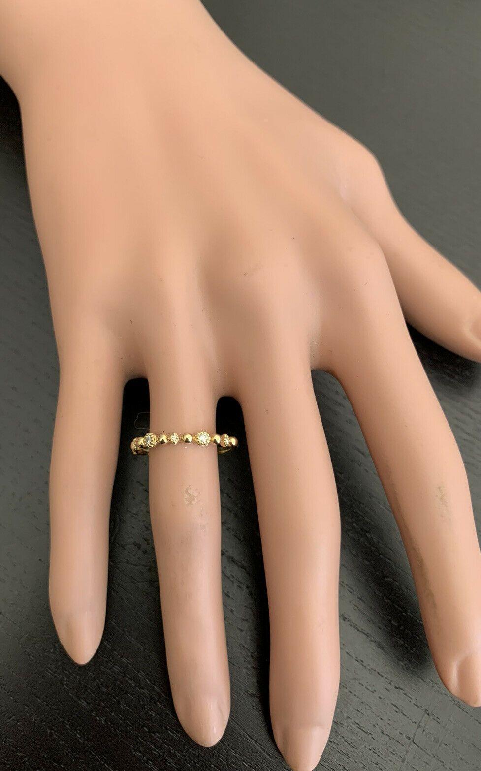 0.12 Carat Natural Diamond 14 Karat Solid Yellow Gold Band Ring In New Condition For Sale In Los Angeles, CA