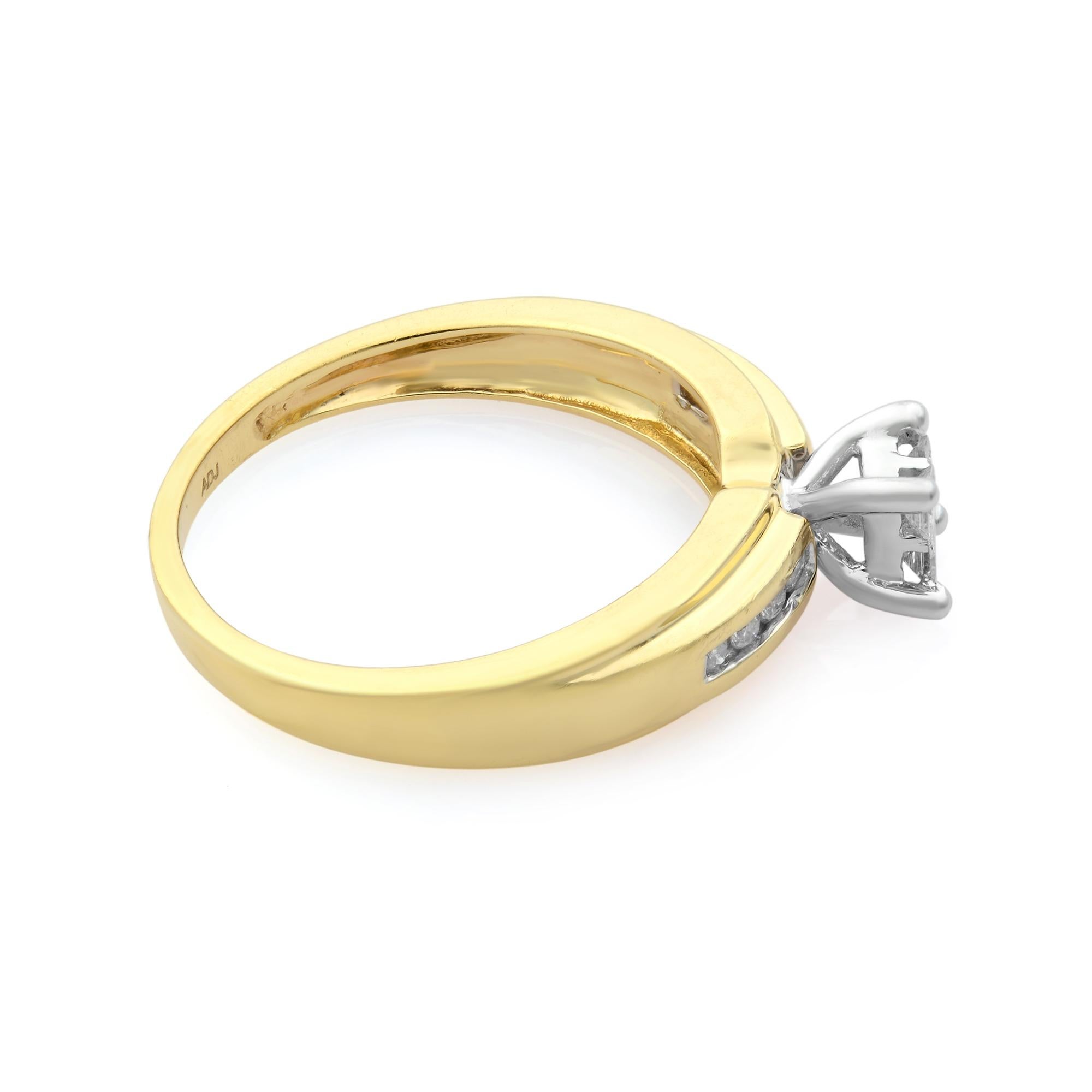 Princess Cut 0.12Cttw Princess & Round Cut Diamond Engagement Ring 14K Yellow Gold For Sale