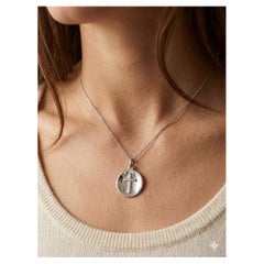 0.12ctw Diamond Cross Medallion Pendant Necklace