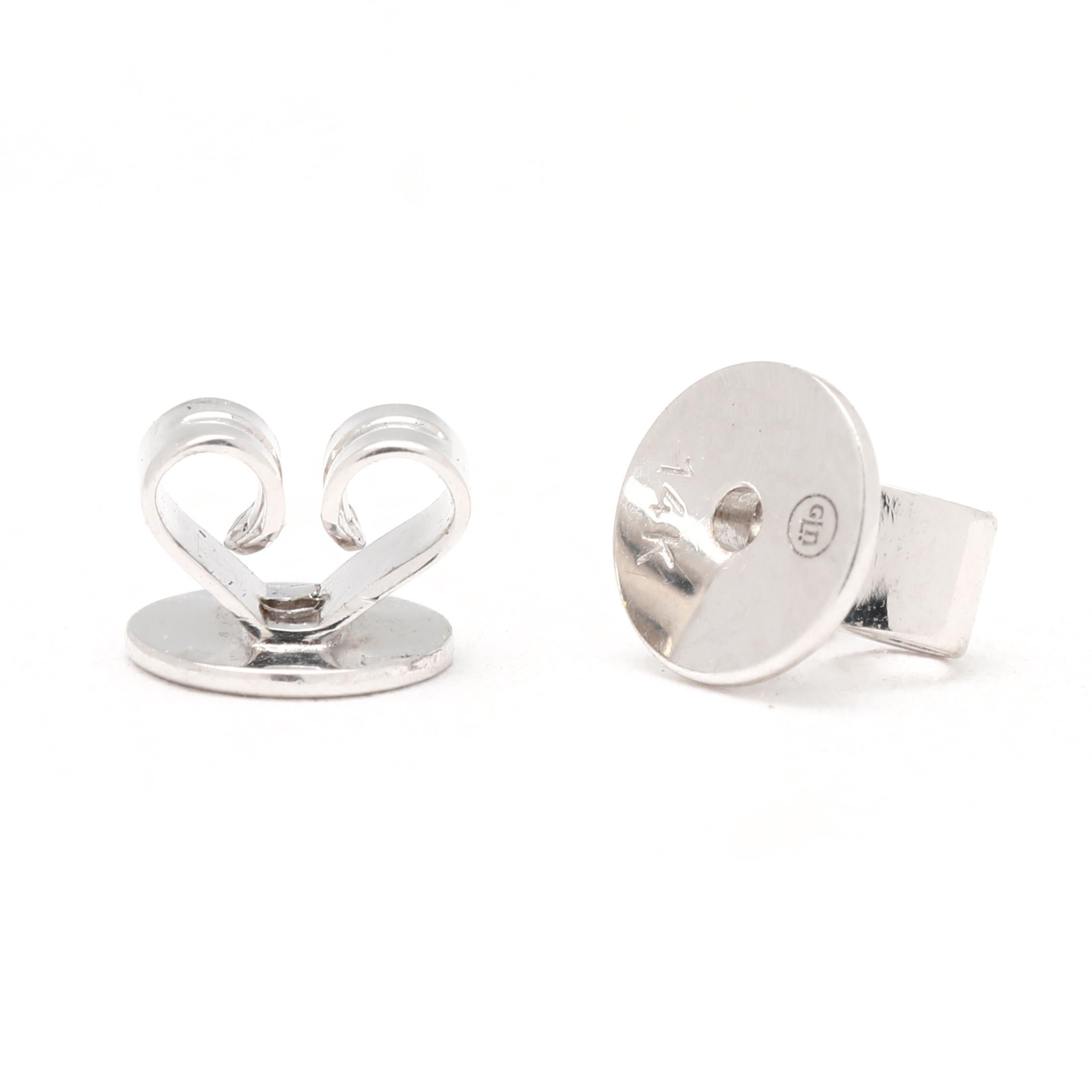 Orecchini a perno con fiori di diamante da 0,12ctw, oro bianco 14k, delicati In condizioni buone in vendita a McLeansville, NC