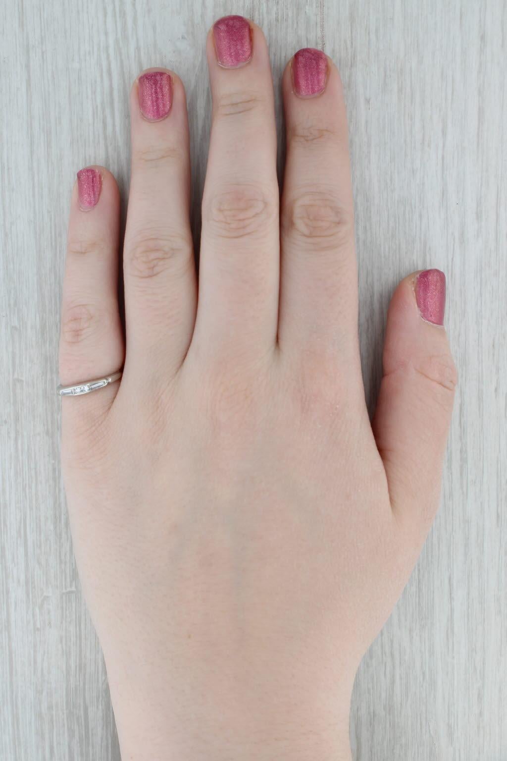 0.12ctw Diamond Wedding Band Platinum Size 5.75 Stackable Ring For Sale 5