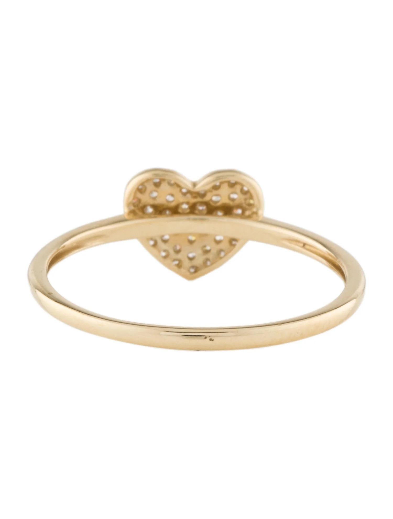 Round Cut 0.13 Carat Diamond Heart Cluster Yellow Gold Fashion Ring For Sale