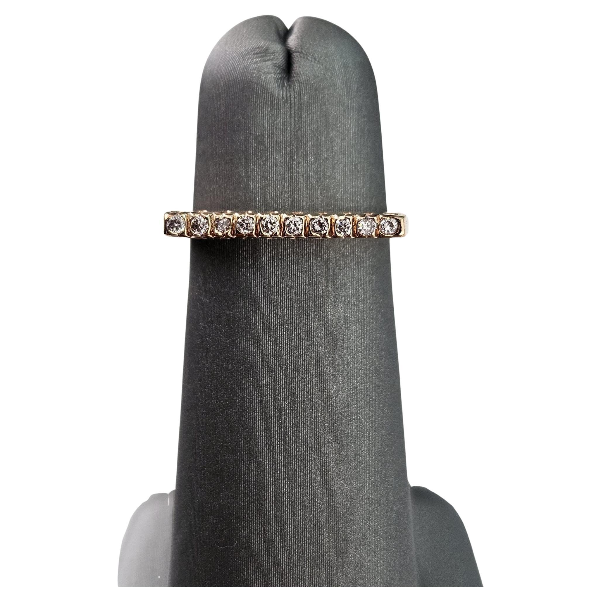 0.13 Ct Pink Diamond Band Ring with Rose Gold For Sale