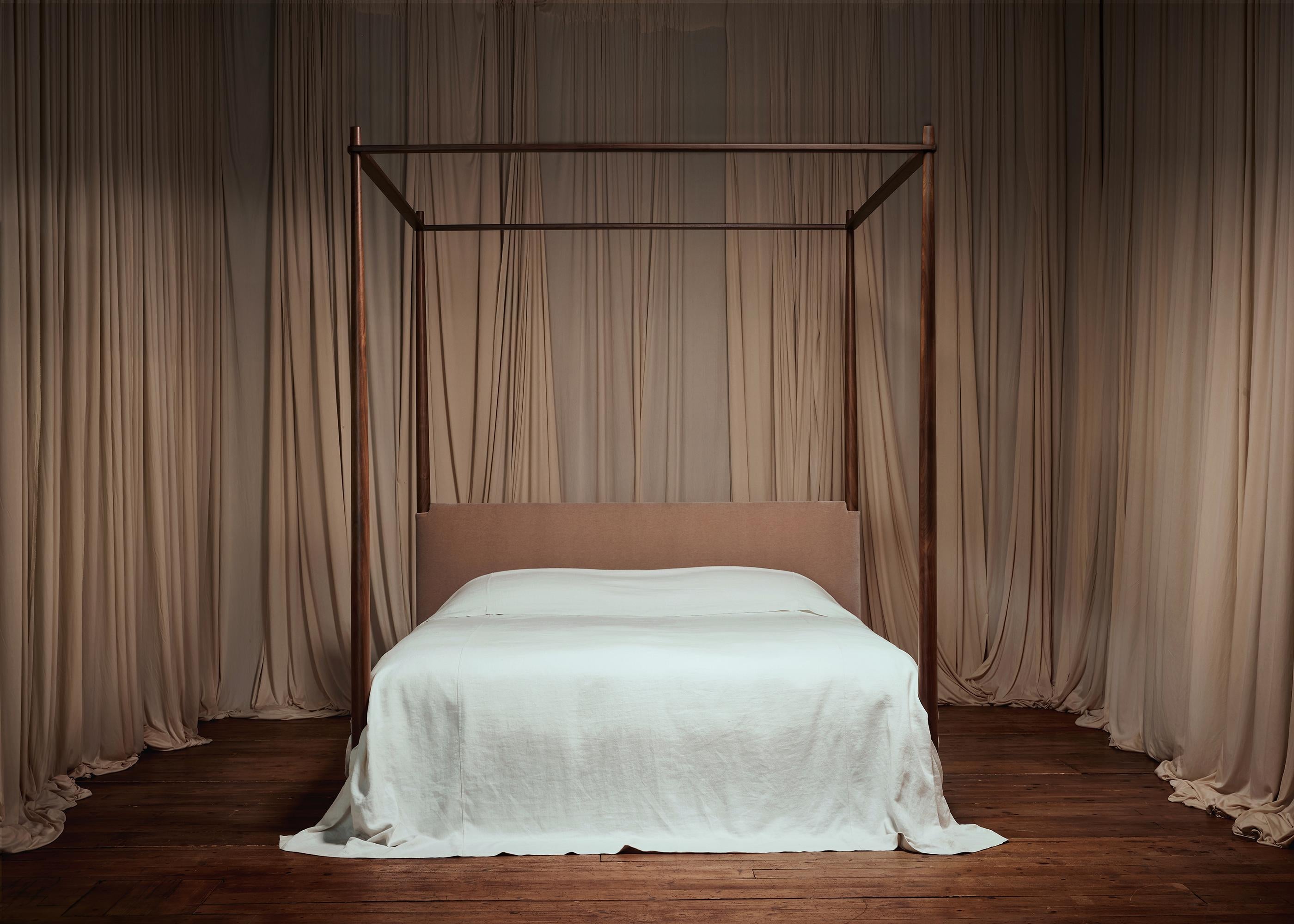 013 Monarch - King - Noyer - Mohair en vente 3