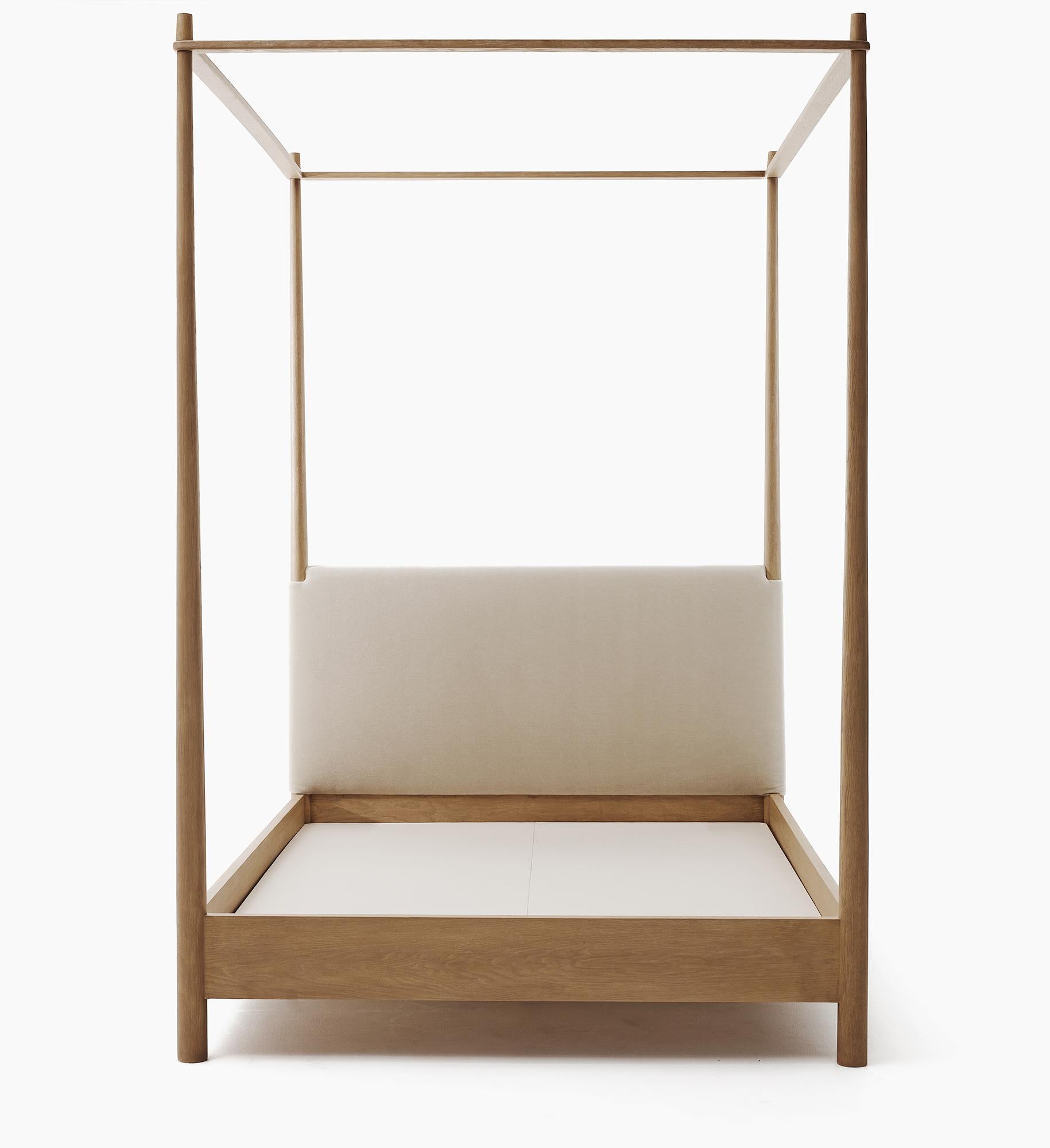 013 Monarch - Queen - Eiche - Leinen oder Samt im Angebot 1