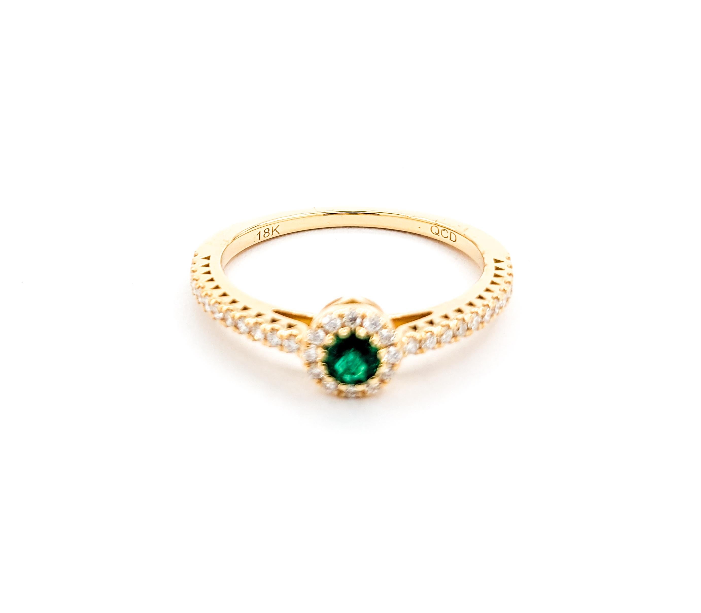 0.13ct green Emerald and Diamond Halo in 18k Yellow Gold For Sale 4