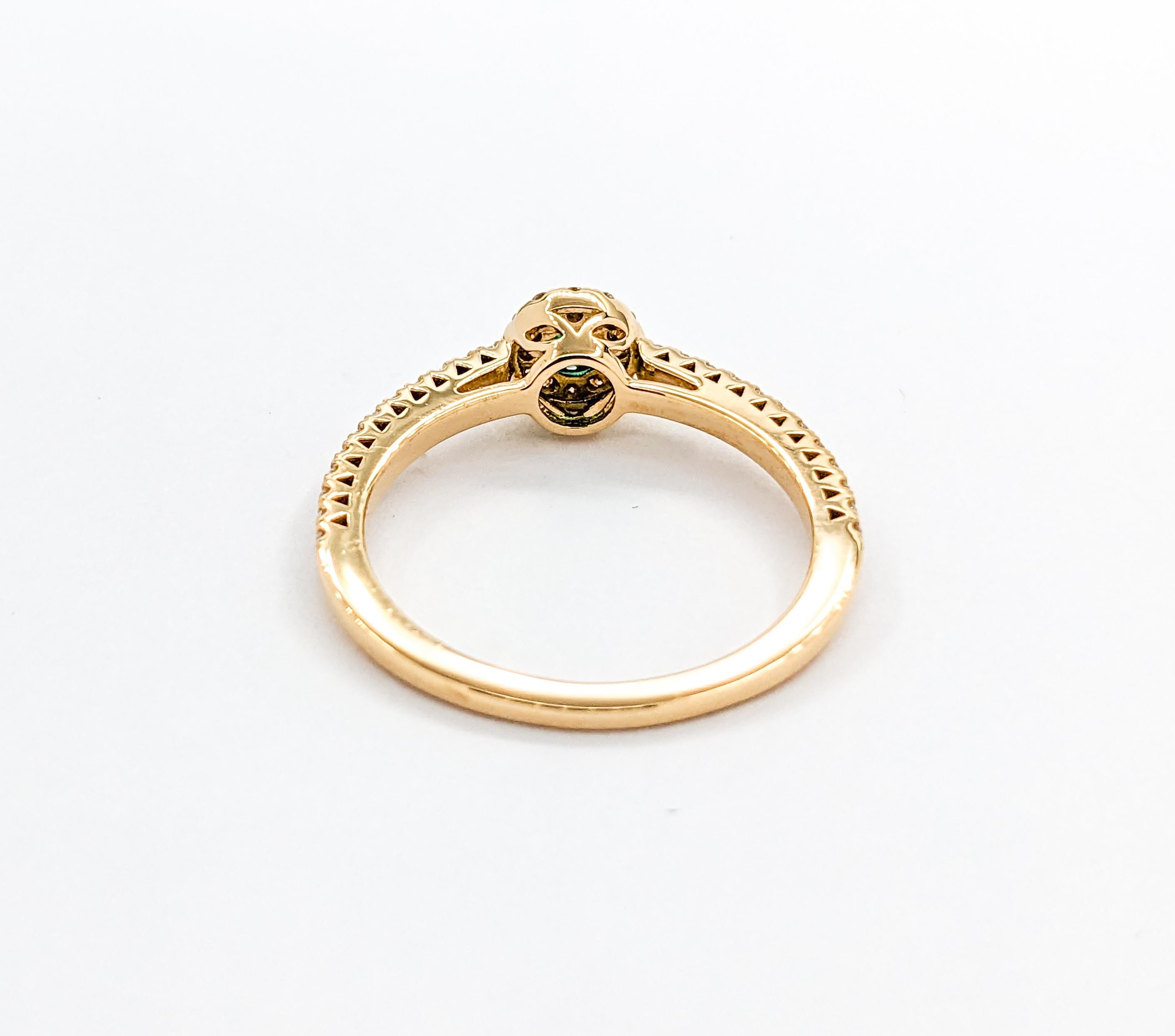 0.13ct green Emerald and Diamond Halo in 18k Yellow Gold For Sale 2