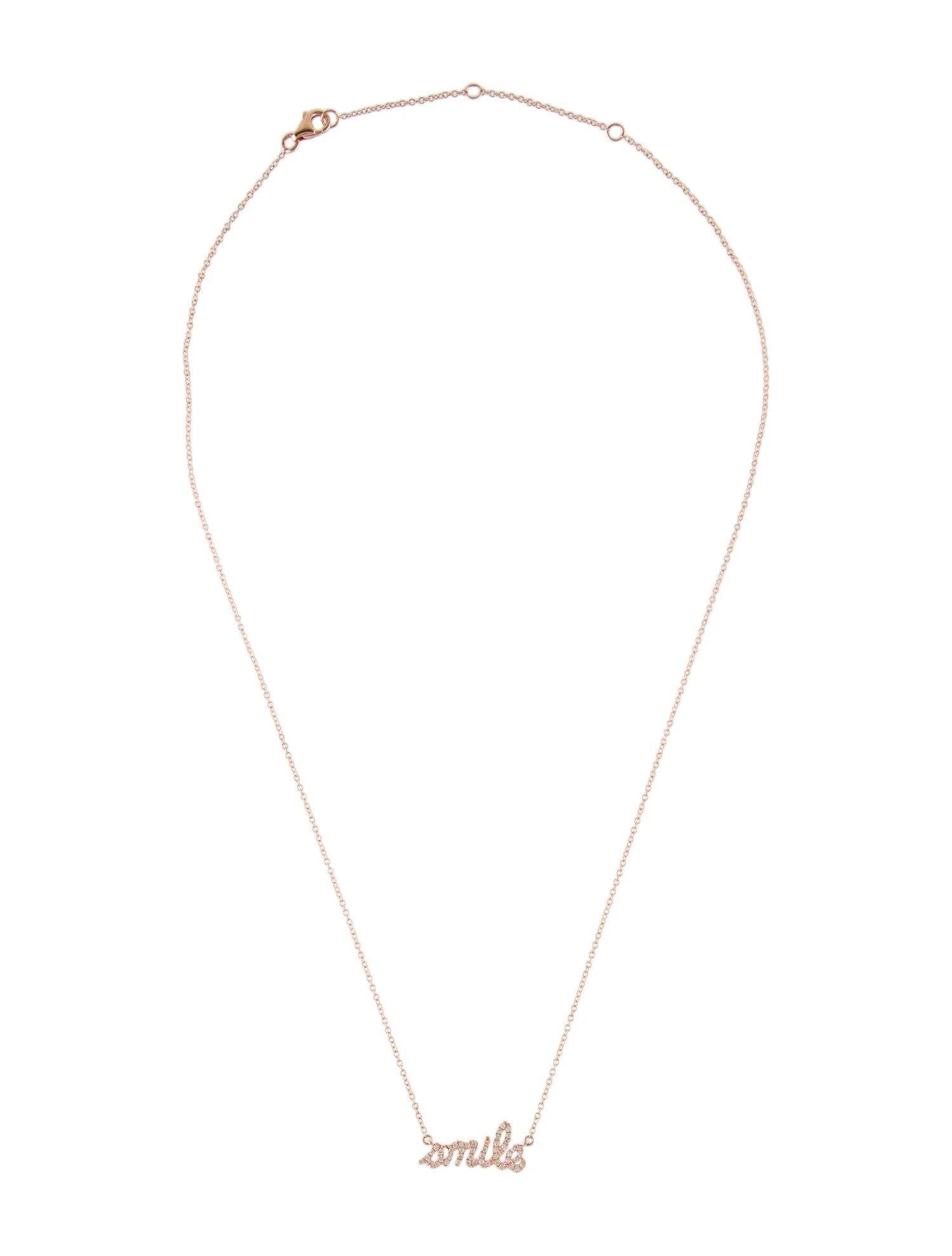 Taille ronde Collier pendentif sourire en or rose avec diamants 0,14 carat en vente