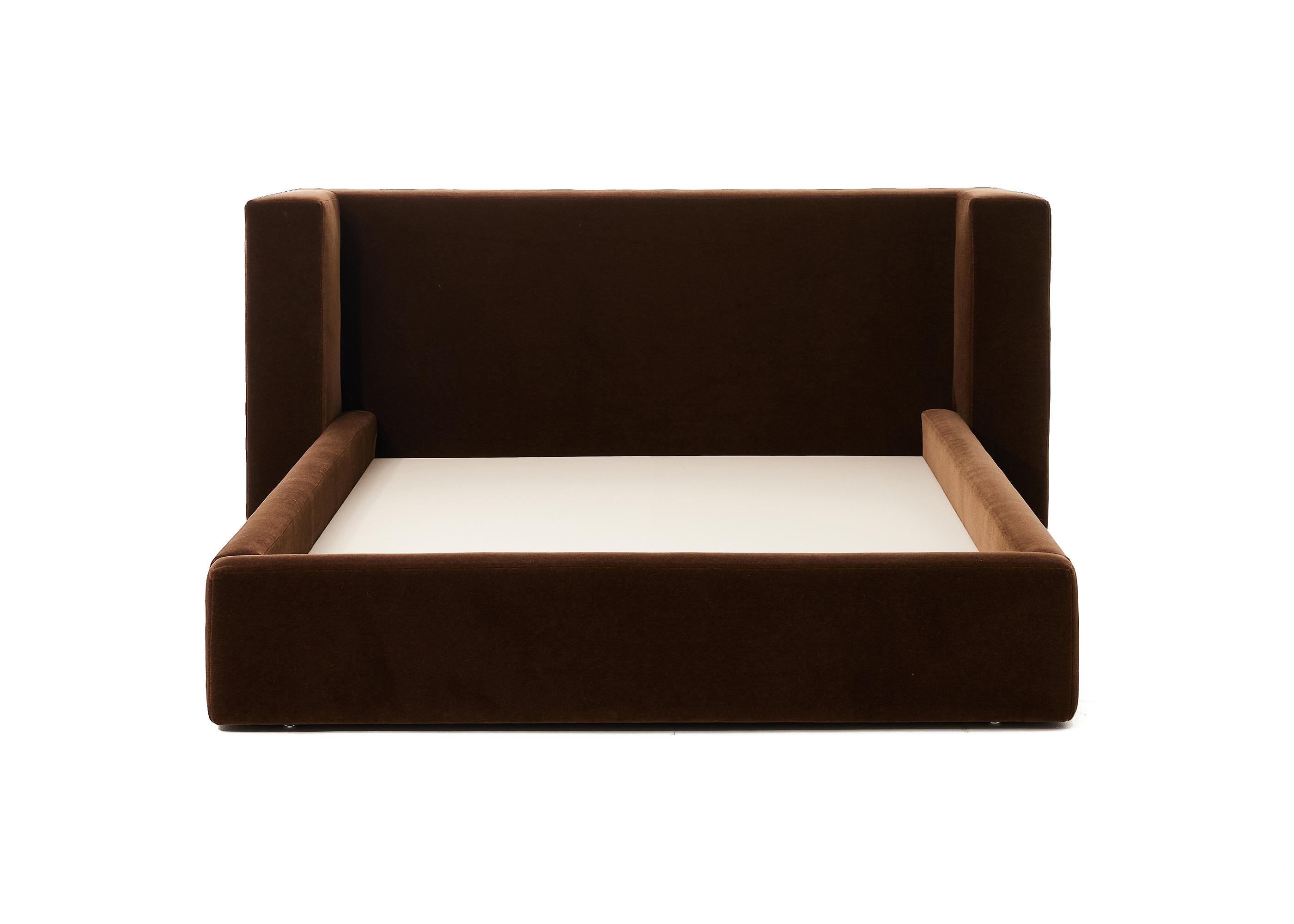 014 Letto Comune - Re - Mohair In condizioni Nuovo in vendita a Westlake Village, CA