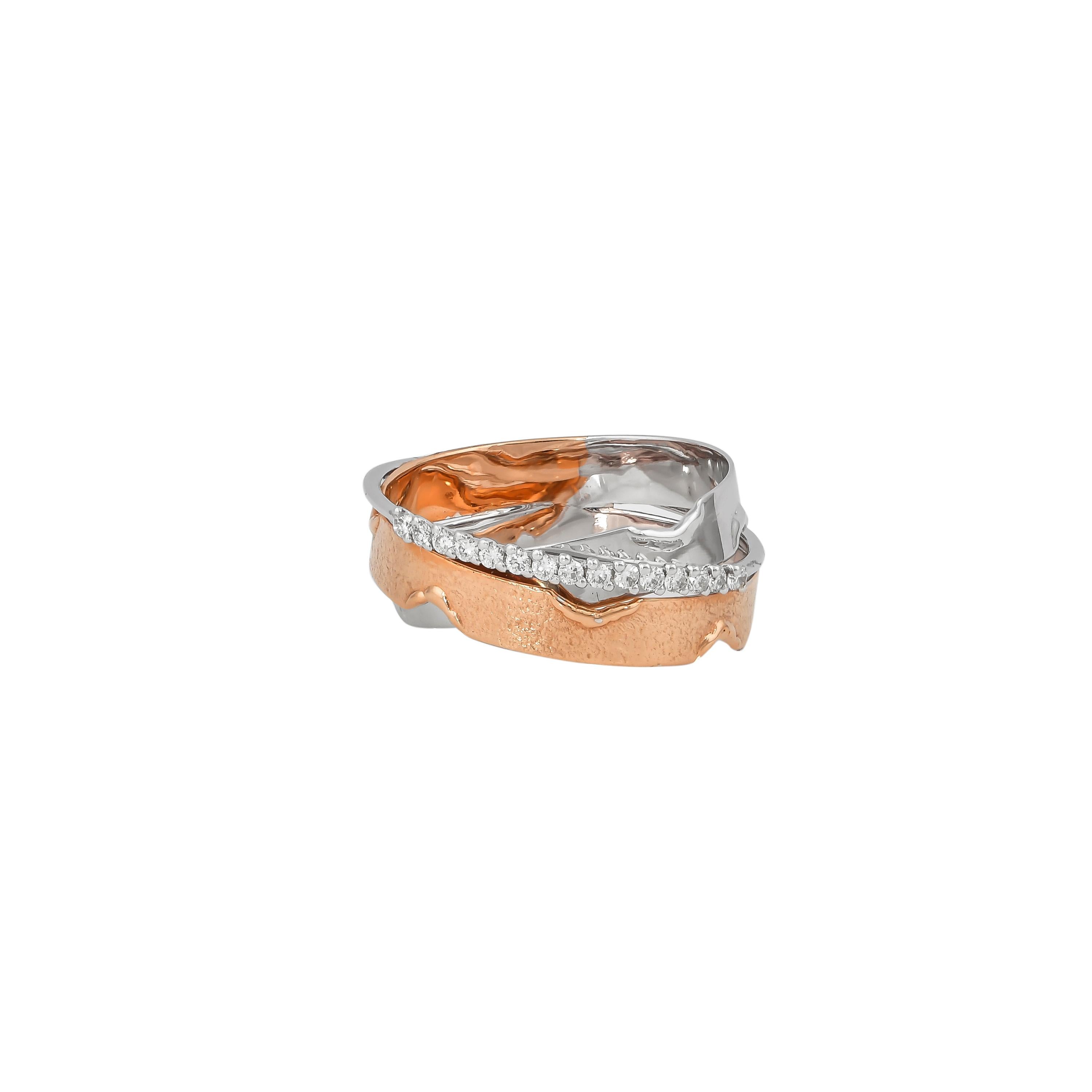 Round Cut 0.145 Carat Diamond Ring in 18 Karat White & Rose Gold For Sale