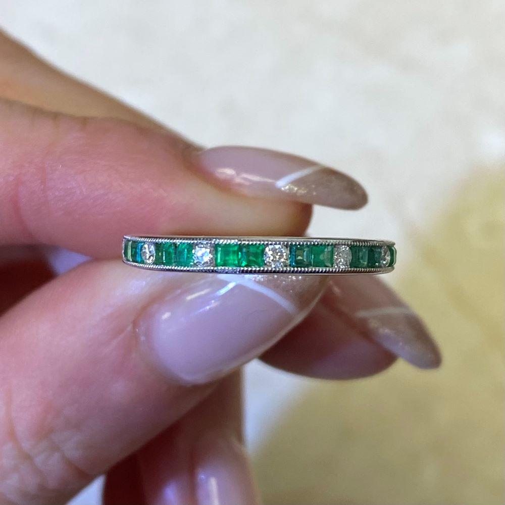 0.14ct Diamond & 0.30ct Natural Emerald Band Ring, Platinum For Sale 3